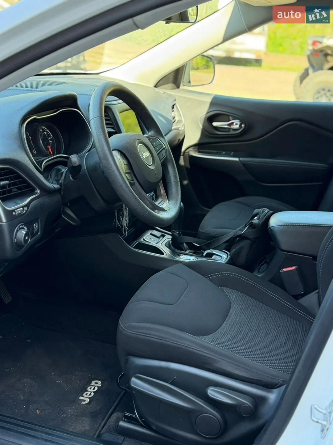 2019 Jeep Cherokee - мініатюра 66