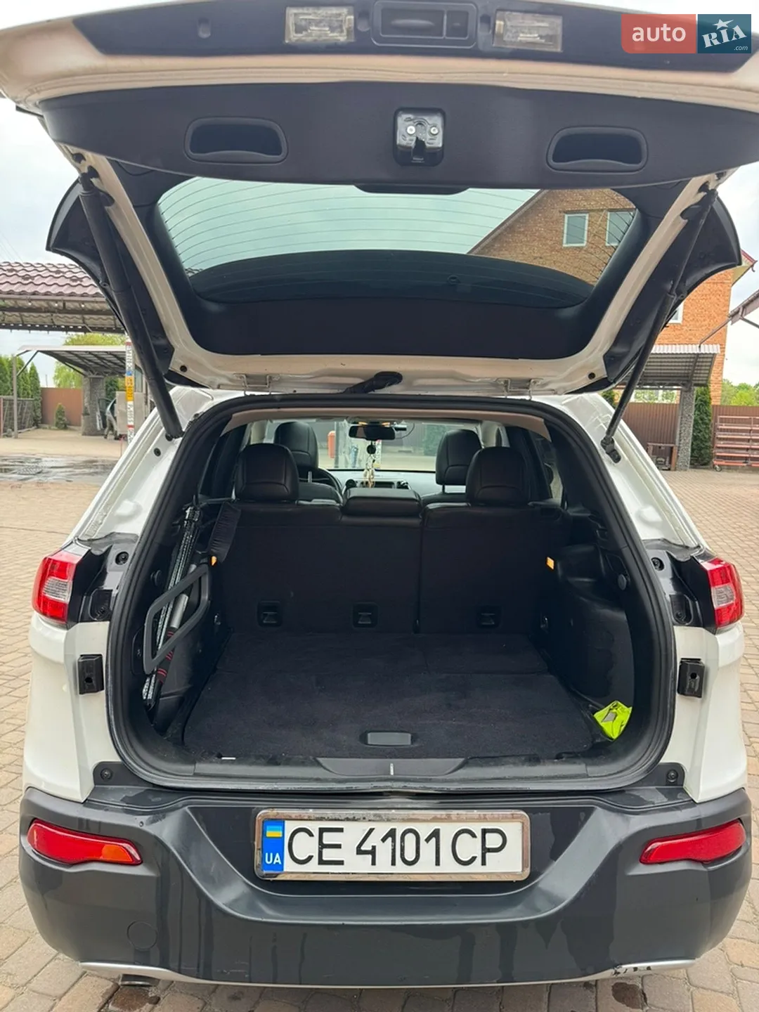 2014 Jeep Cherokee - мініатюра 9