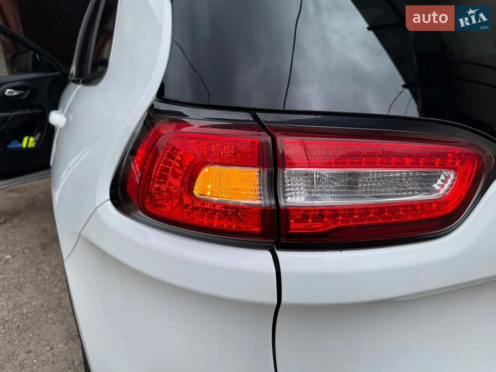2014 Jeep Cherokee - мініатюра 39