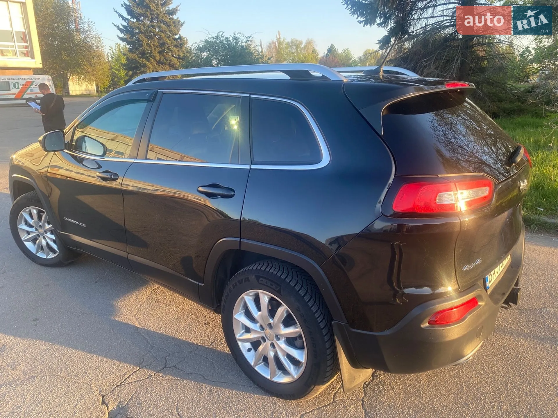 2015 Jeep Cherokee - мініатюра 4