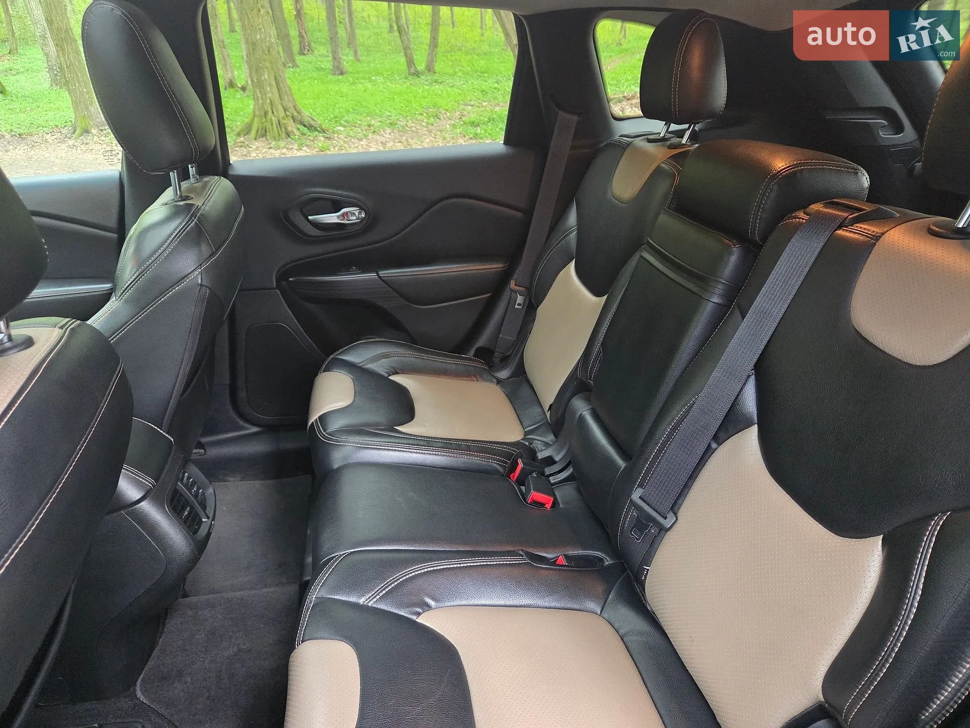 2014 Jeep Cherokee - мініатюра 13
