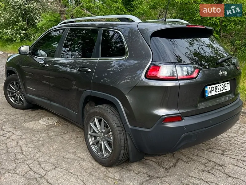 Jeep Cherokee 2019 VIN 1C4PJLLB9KD382311 фото оголошення 7 з 61