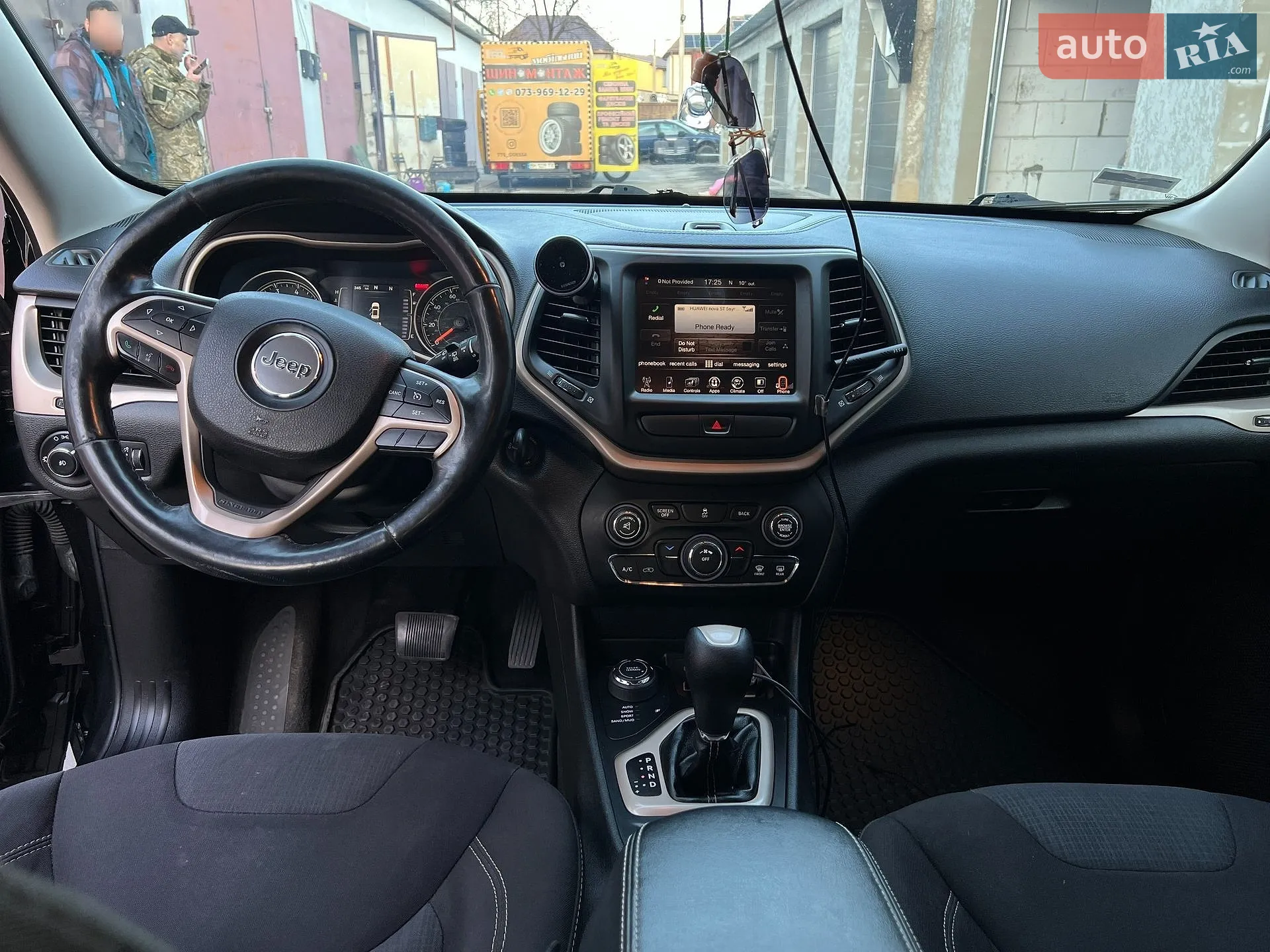2015 Jeep Cherokee - мініатюра 21