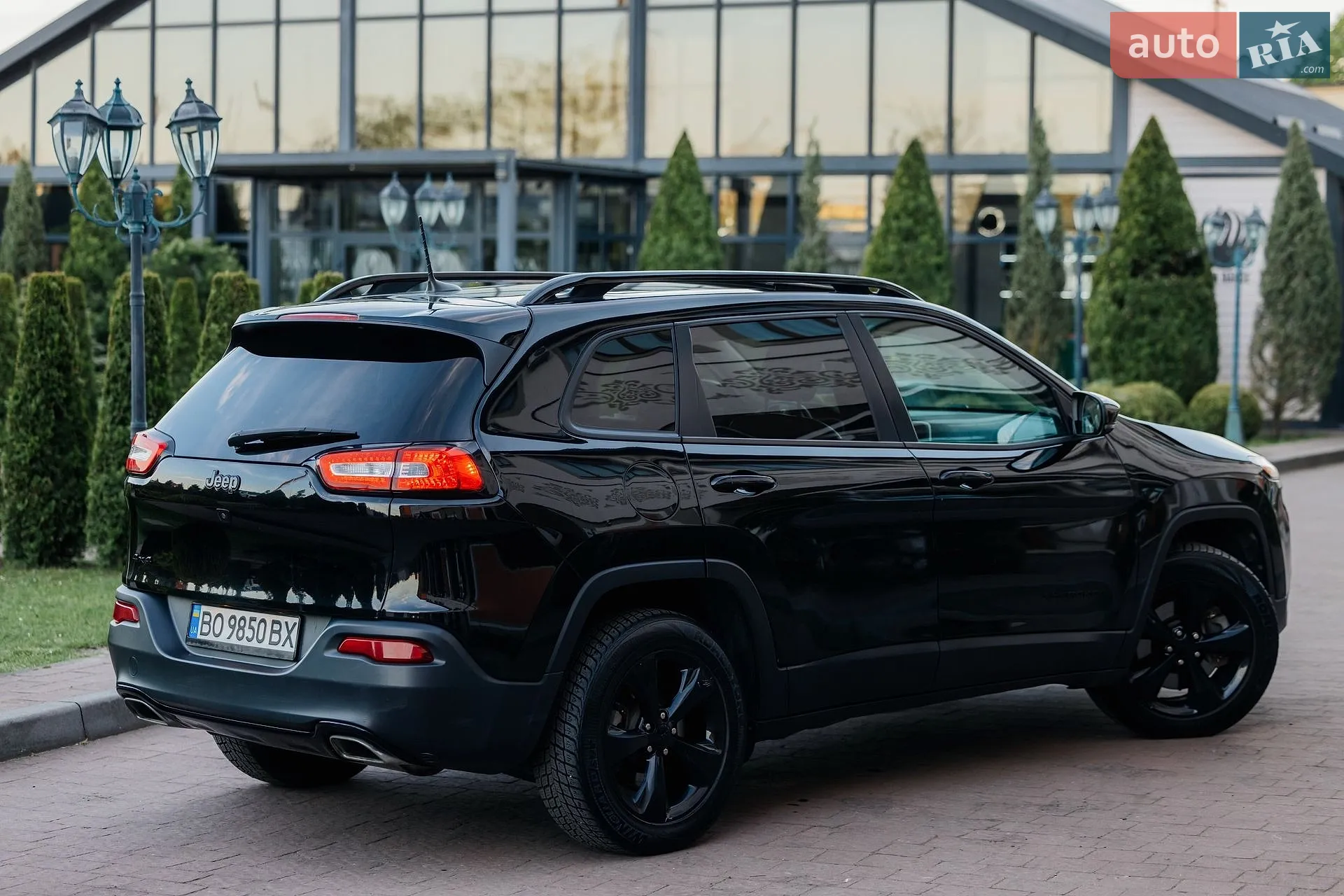 2016 Jeep Cherokee - мініатюра 18