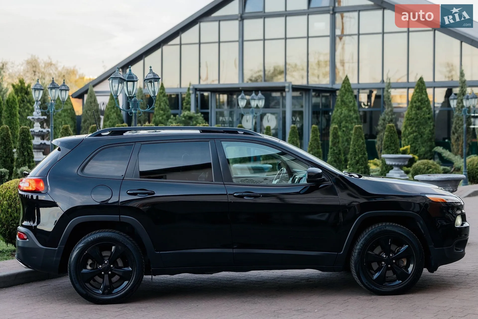2016 Jeep Cherokee - мініатюра 21