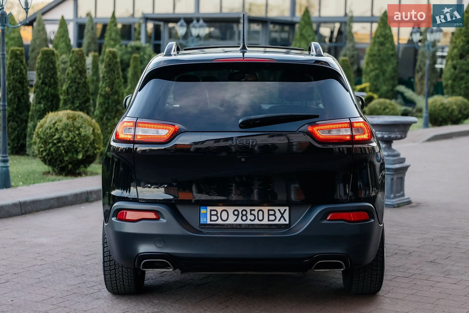 2016 Jeep Cherokee - мініатюра 27