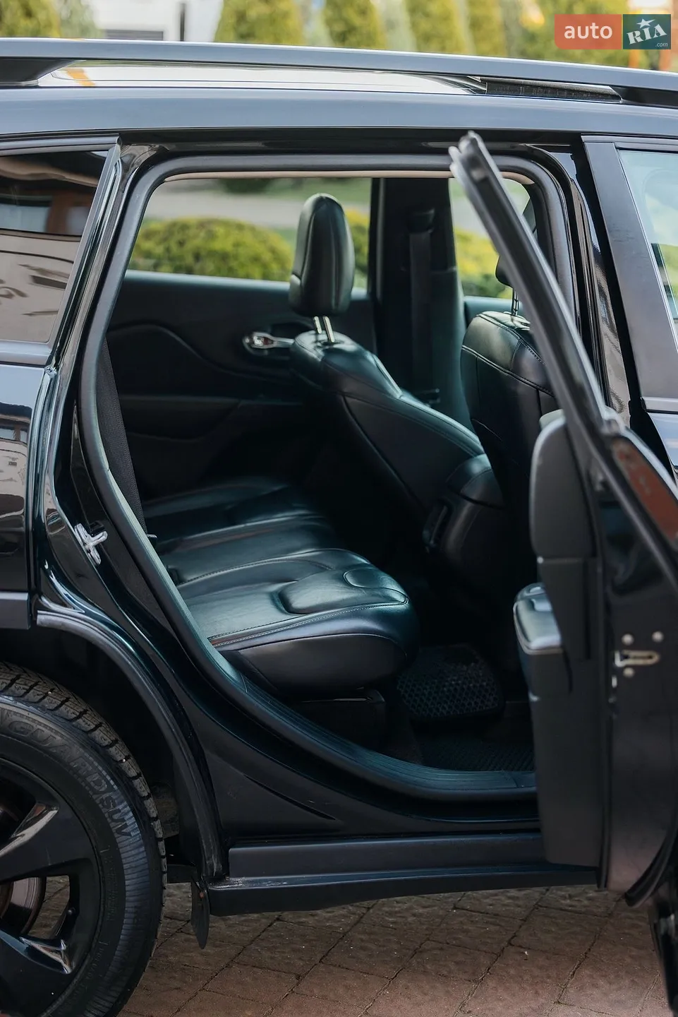 2016 Jeep Cherokee - мініатюра 35