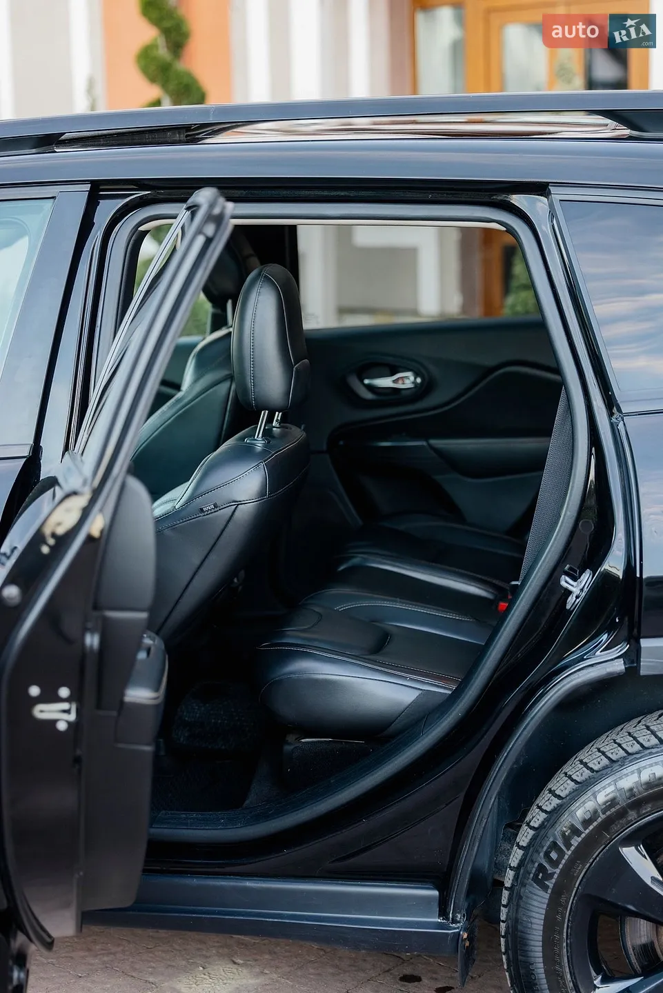 2016 Jeep Cherokee - мініатюра 36