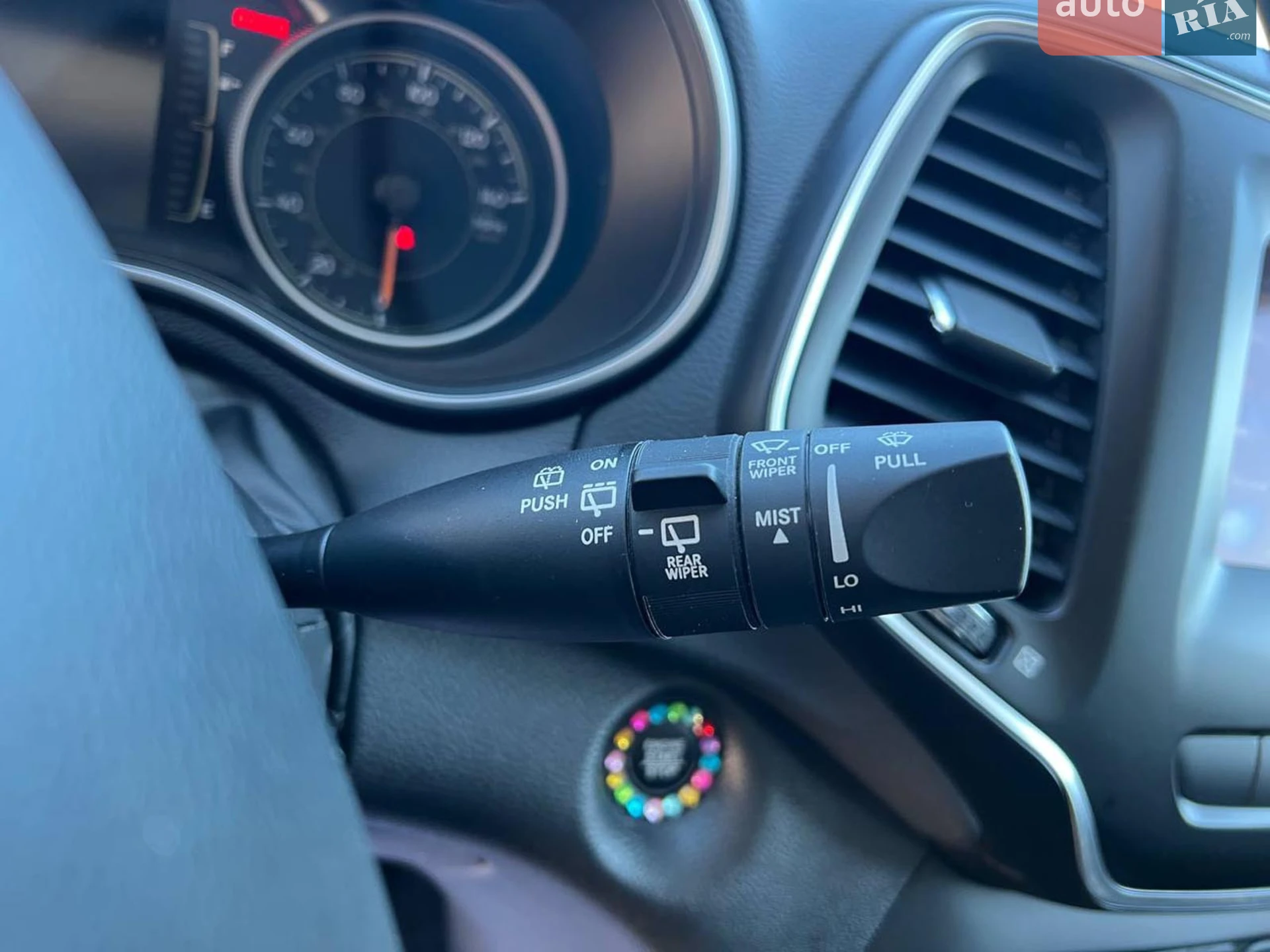2019 Jeep Cherokee - мініатюра 25