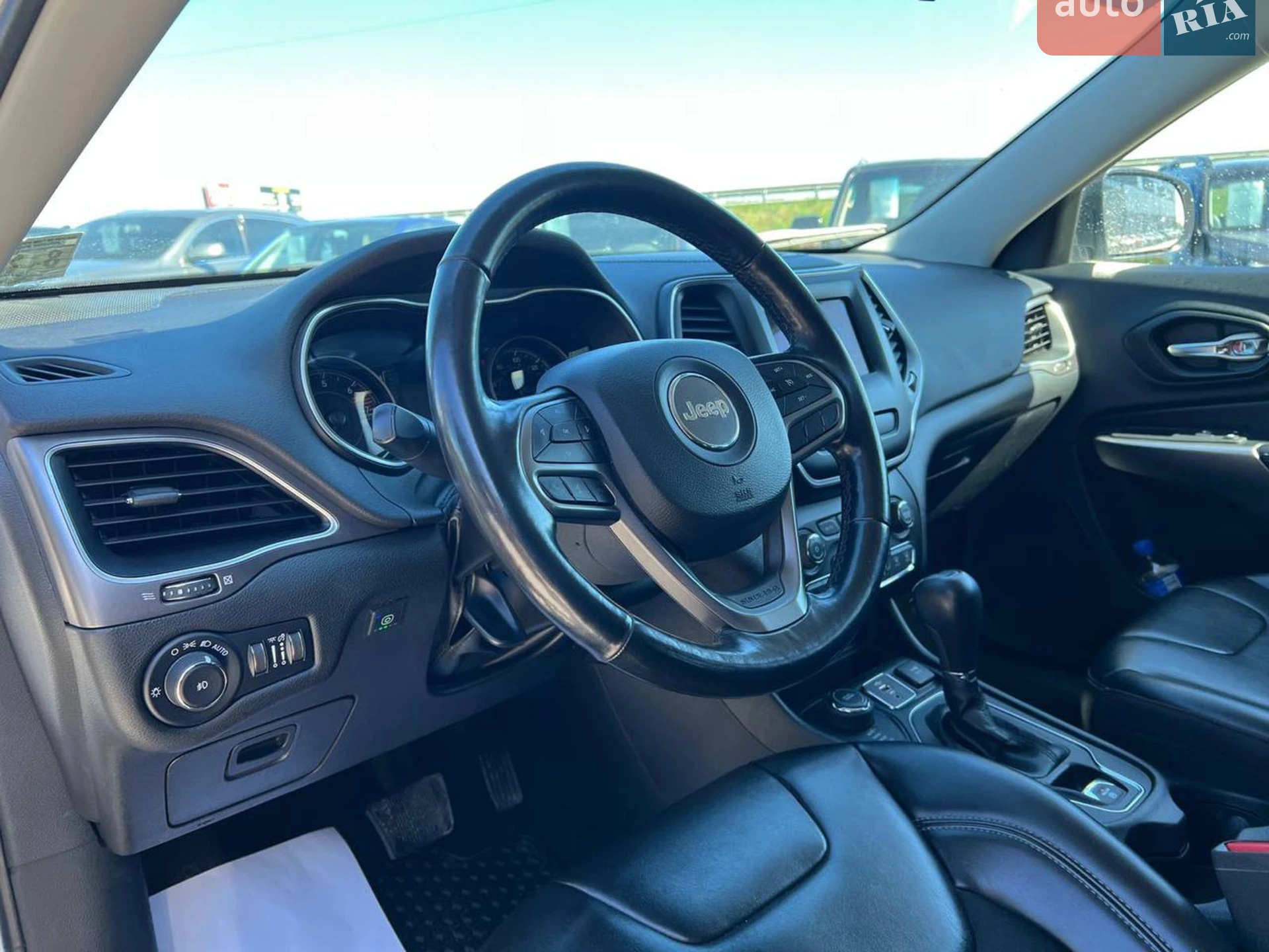2019 Jeep Cherokee - мініатюра 18