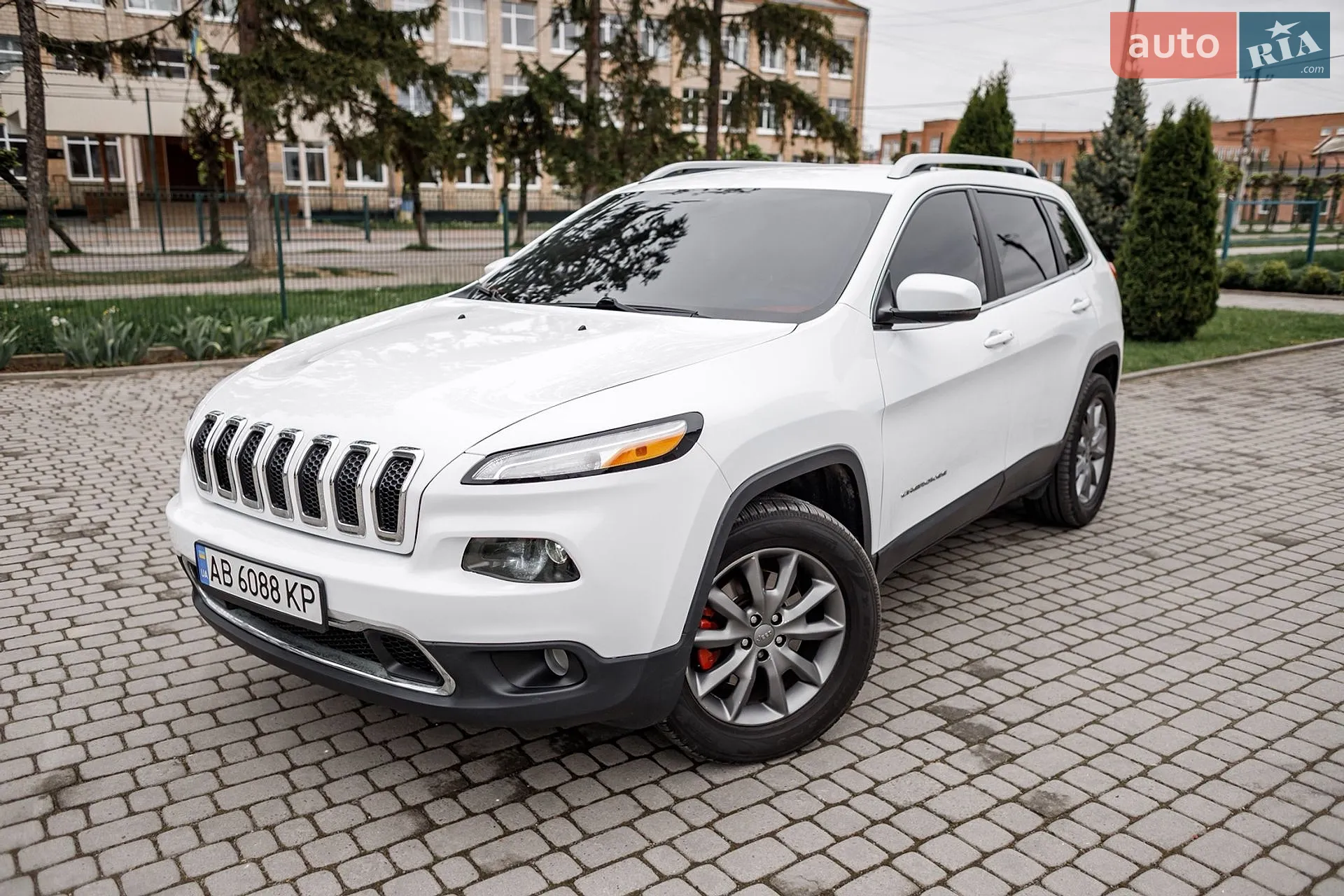 2017 Jeep Cherokee - мініатюра 4