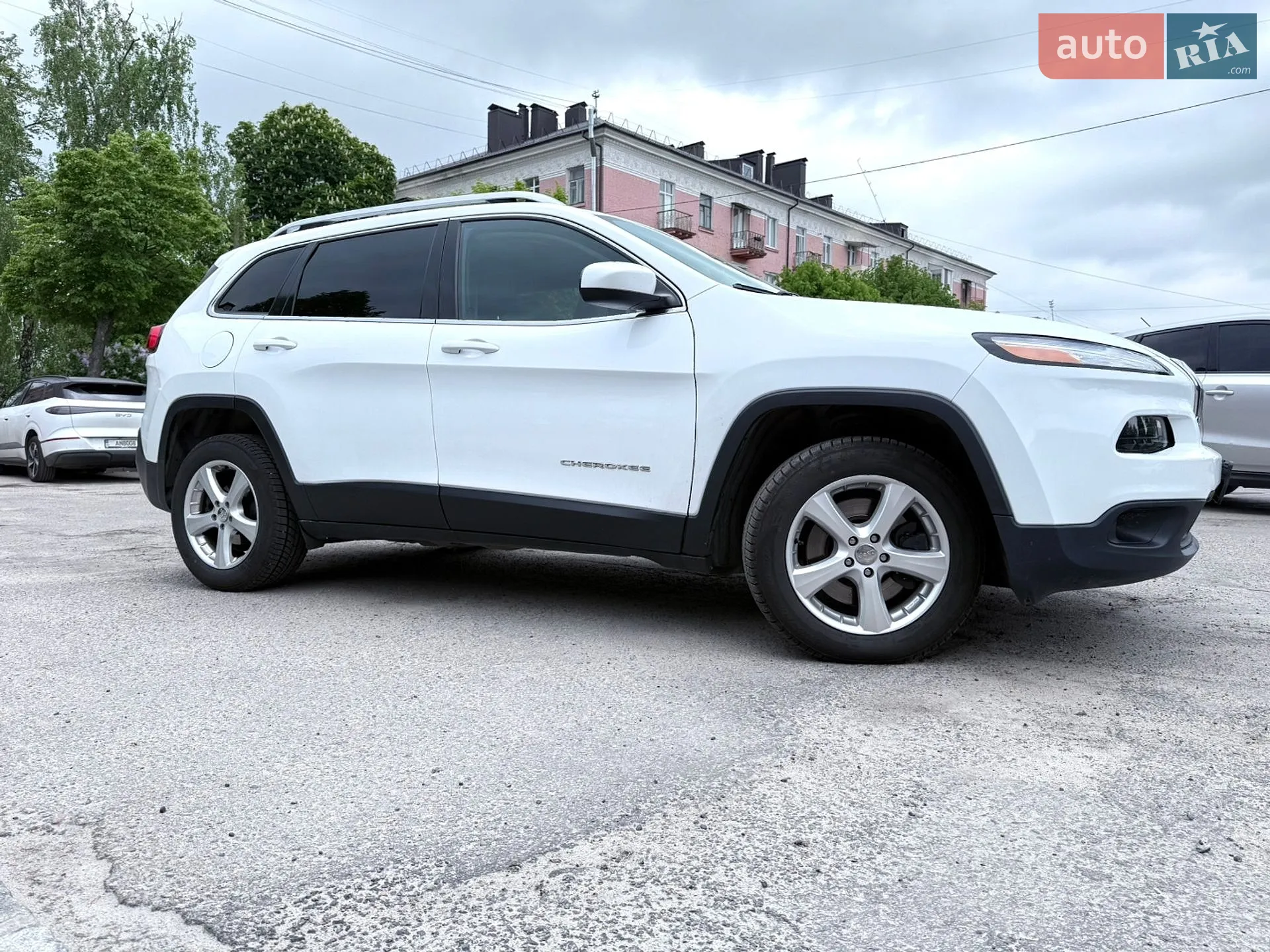 2017 Jeep Cherokee - мініатюра 4