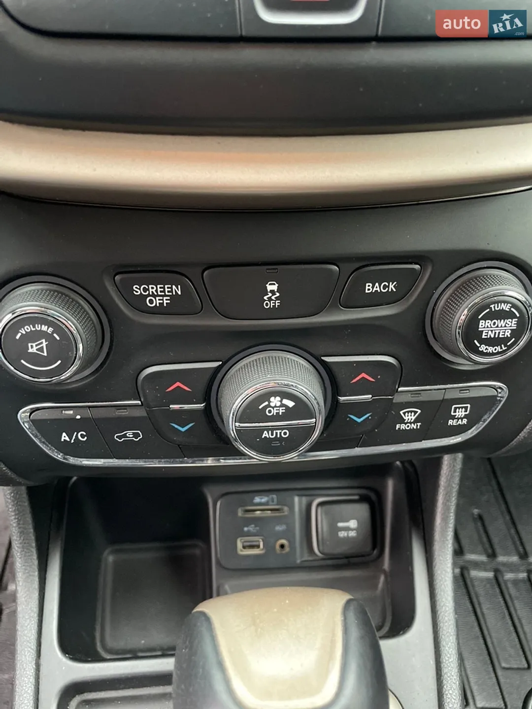 2016 Jeep Cherokee - мініатюра 15