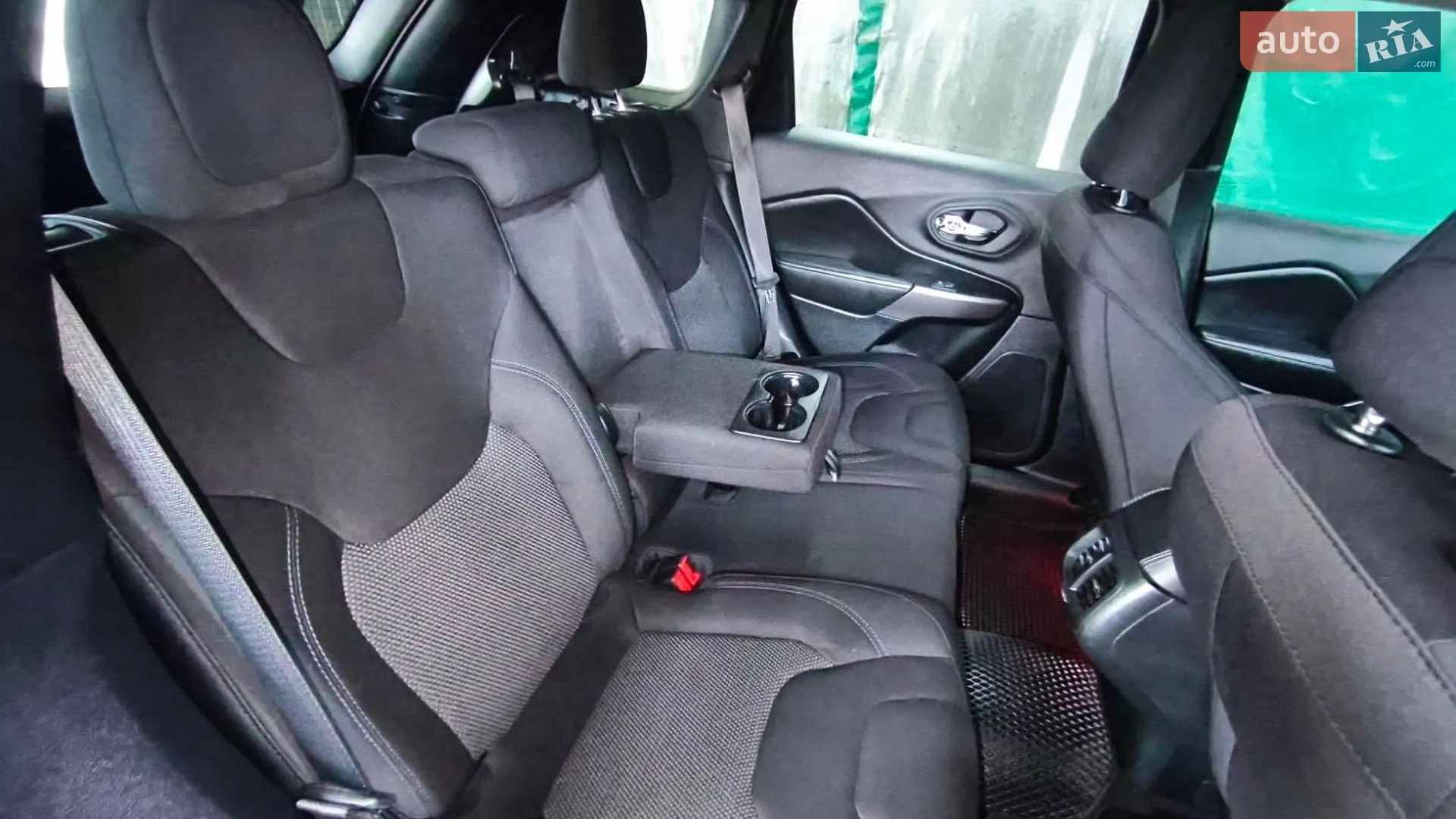 2019 Jeep Cherokee - мініатюра 8