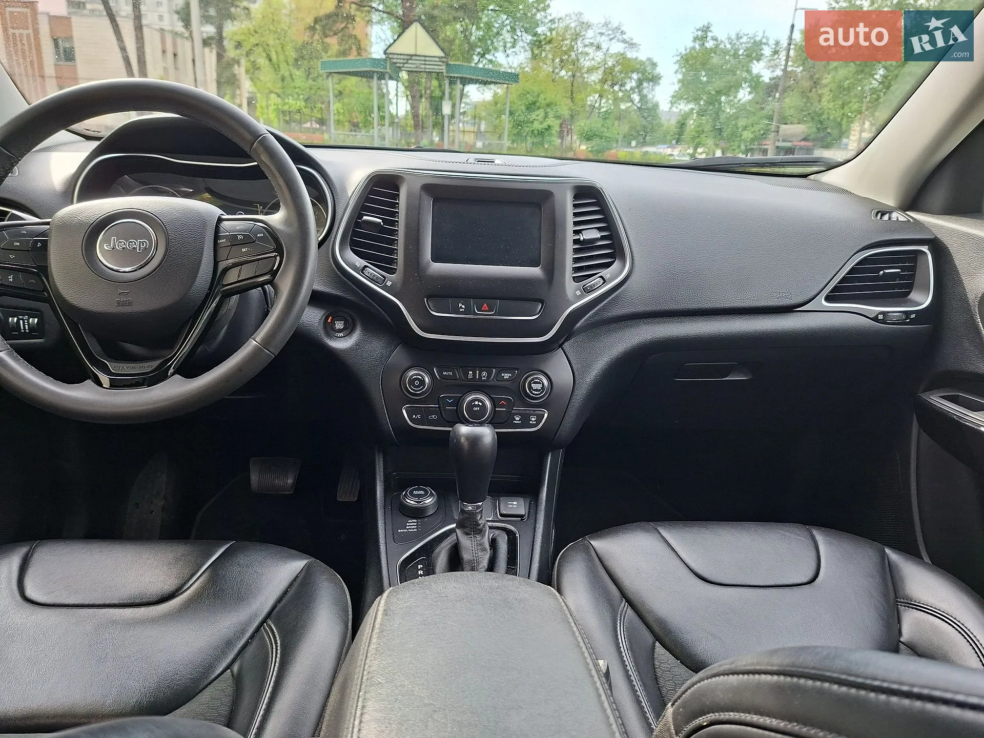 2020 Jeep Cherokee - мініатюра 15