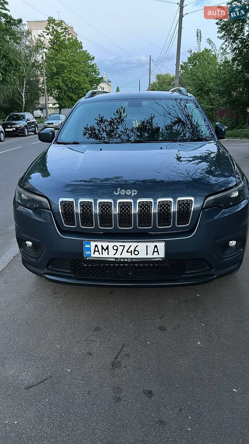 2018 Jeep Cherokee - фото 1