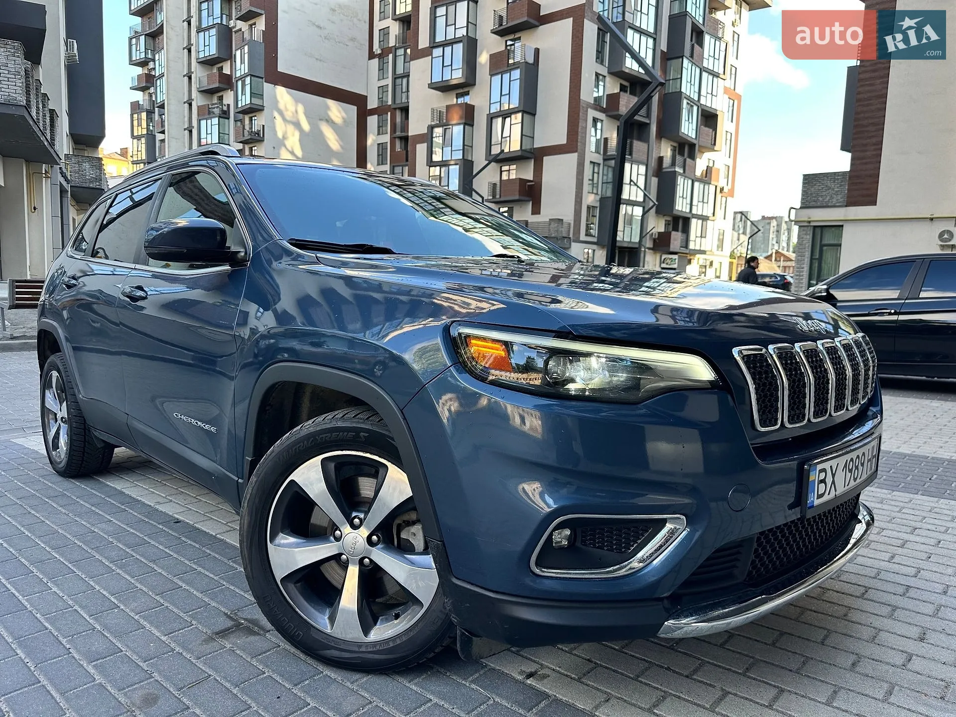 2019 Jeep Cherokee - мініатюра 2