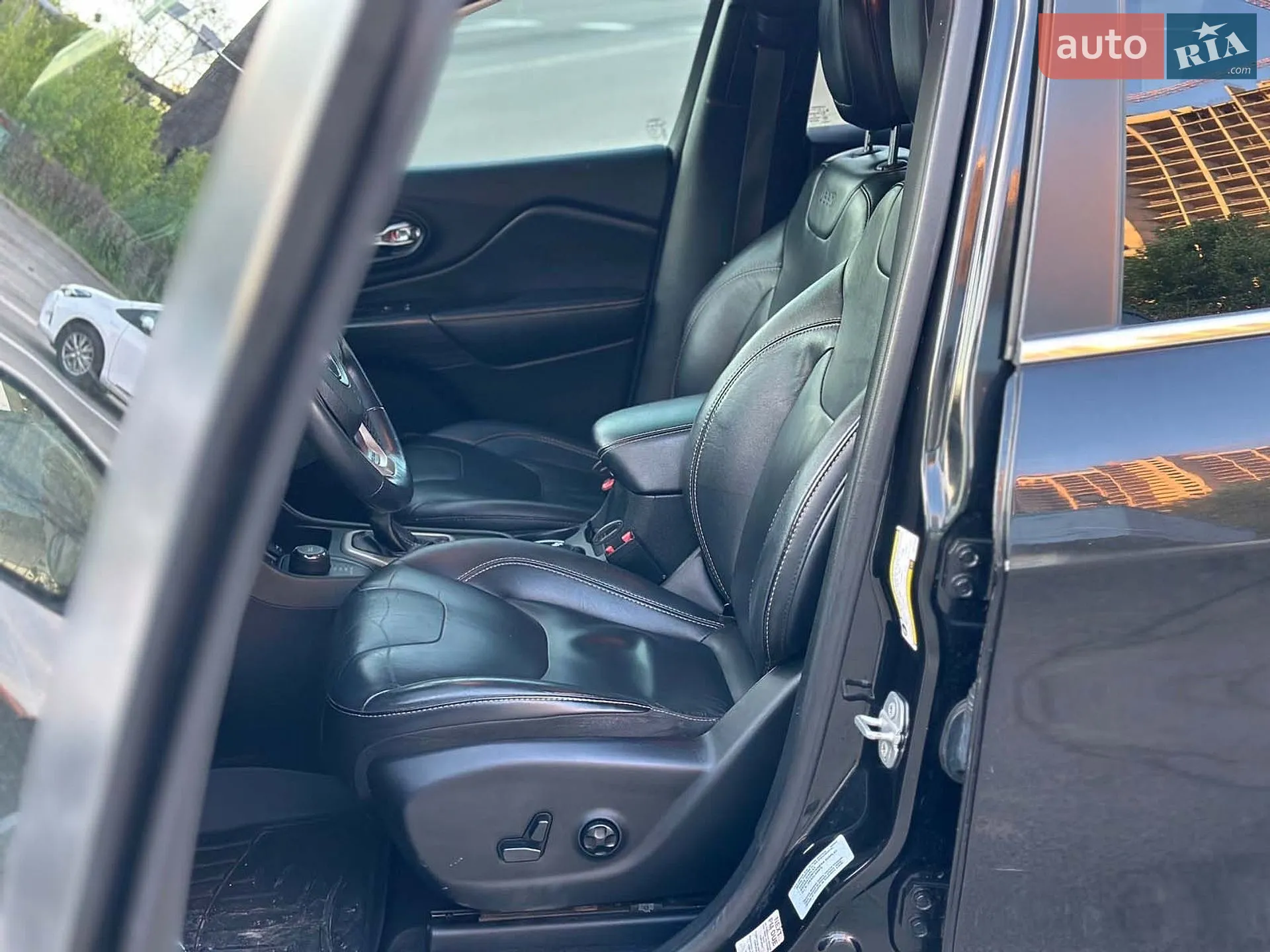 2015 Jeep Cherokee - мініатюра 13