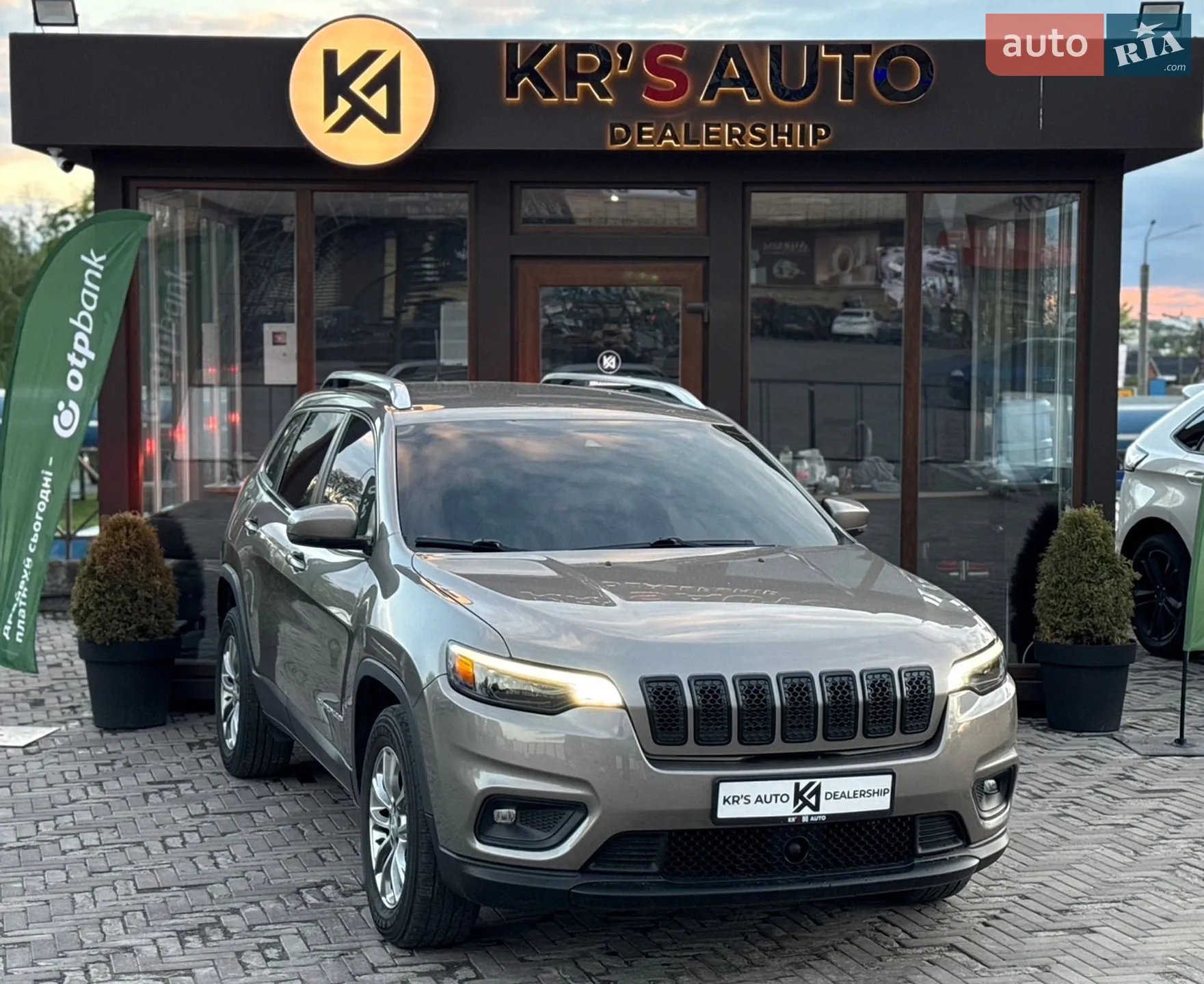 2021 Jeep Cherokee - мініатюра 5