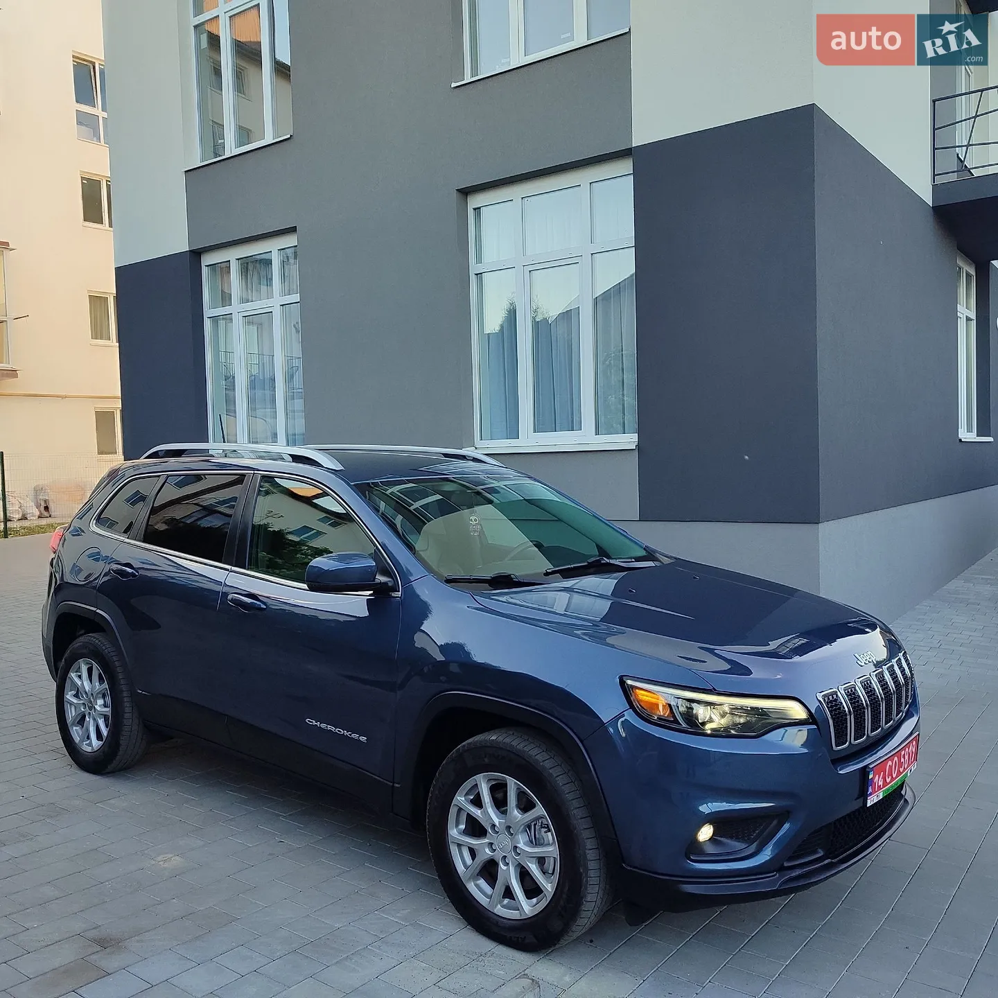 2019 Jeep Cherokee - мініатюра 7