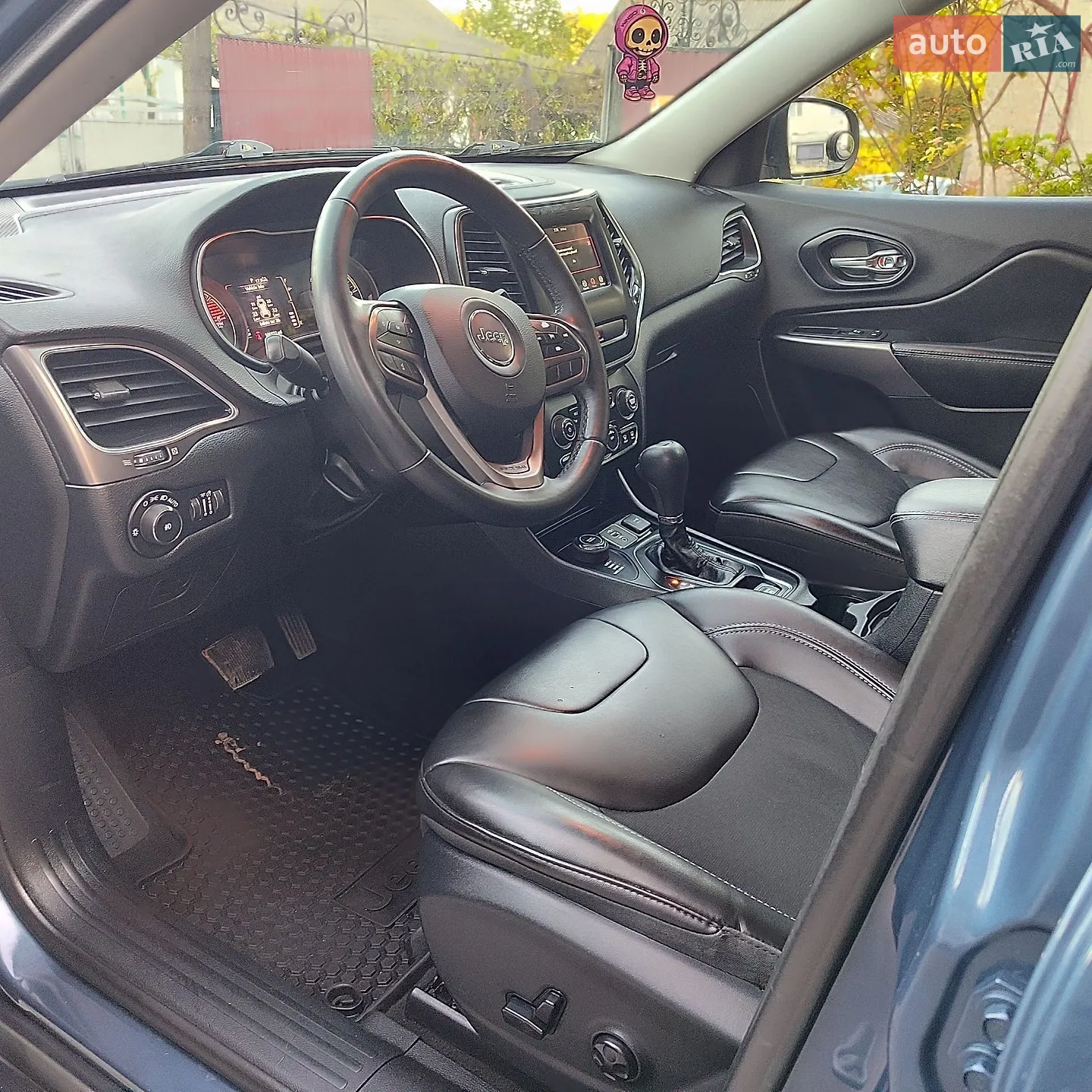 2019 Jeep Cherokee - мініатюра 22