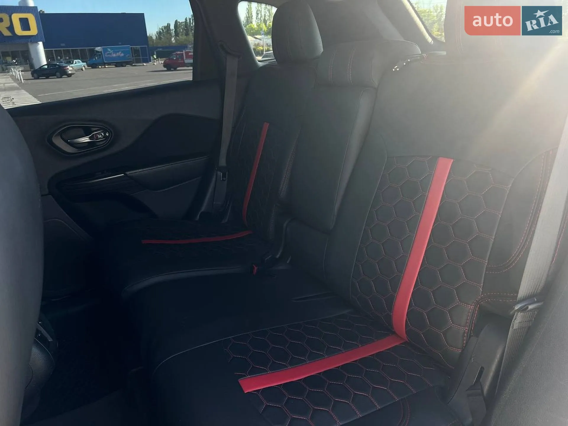 2016 Jeep Cherokee - мініатюра 10