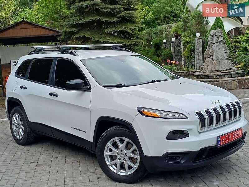 Внедорожник / Кроссовер Jeep Cherokee 2017 в Дрогобыче