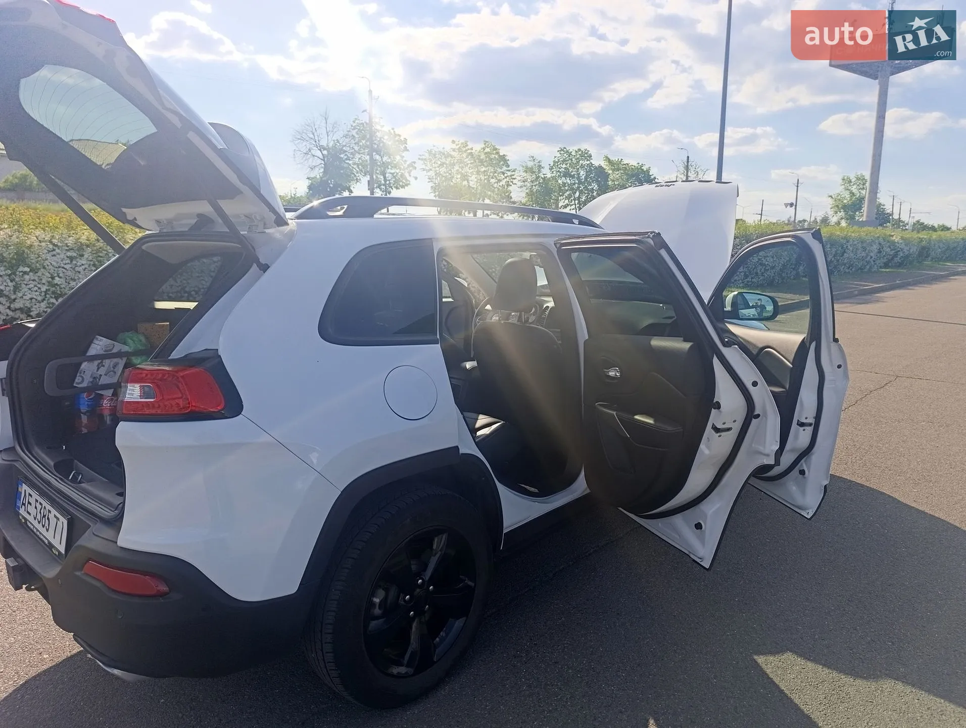 2017 Jeep Cherokee - мініатюра 28