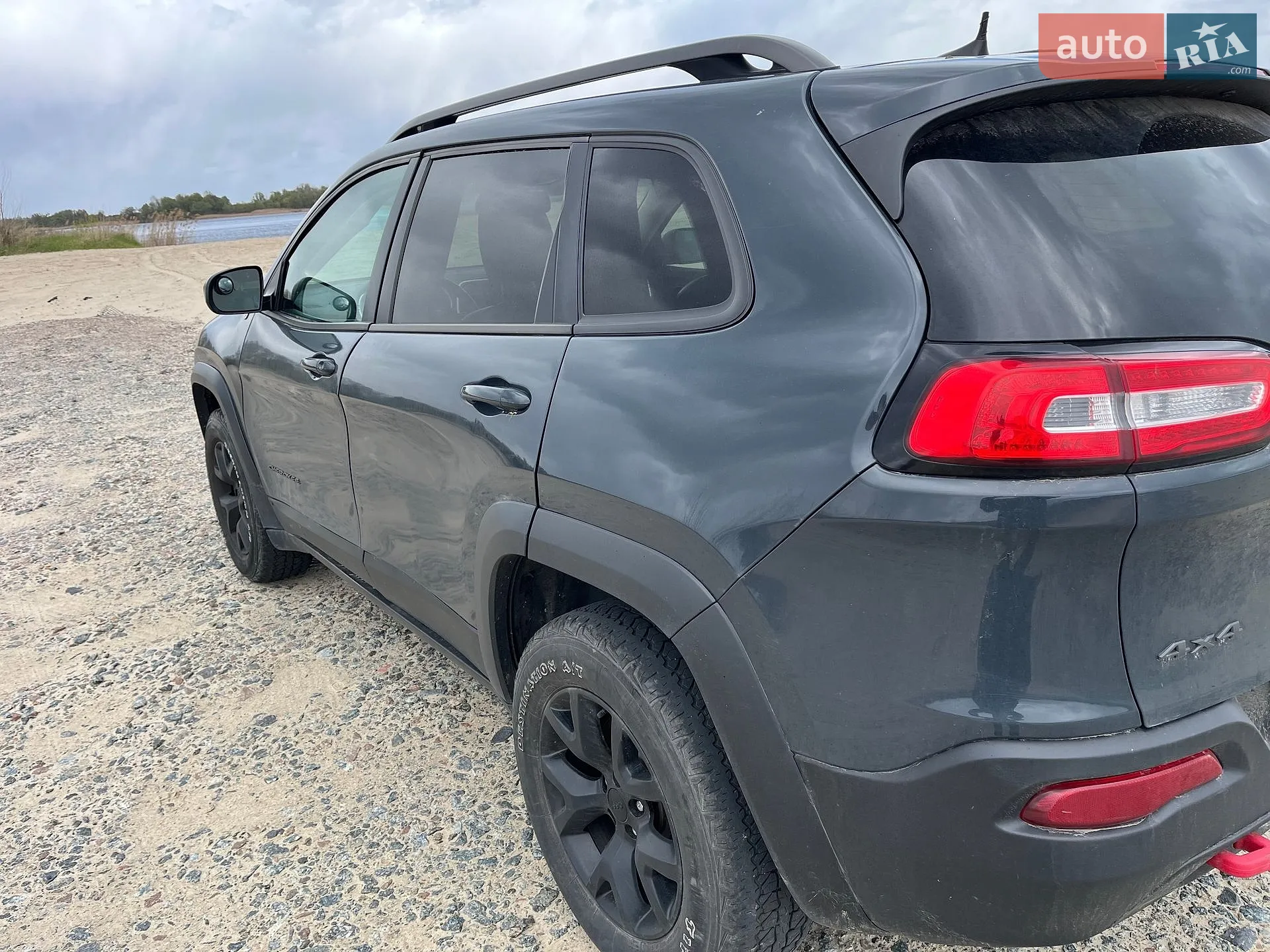 2015 Jeep Cherokee - мініатюра 8