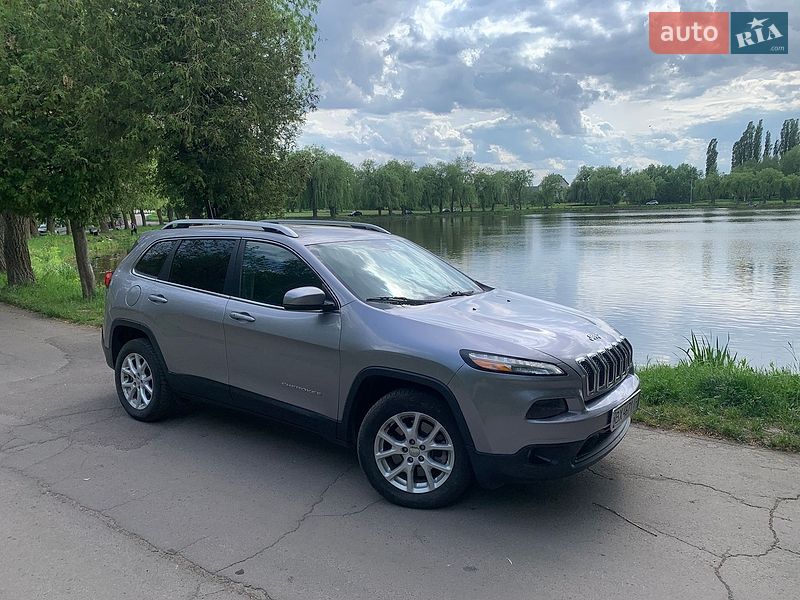 Внедорожник / Кроссовер Jeep Cherokee 2017 в Ровно