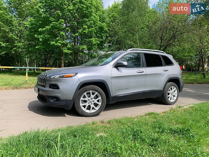 Внедорожник / Кроссовер Jeep Cherokee 2017 в Ровно