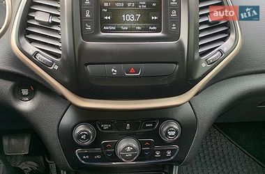 Внедорожник / Кроссовер Jeep Cherokee 2017 в Ровно