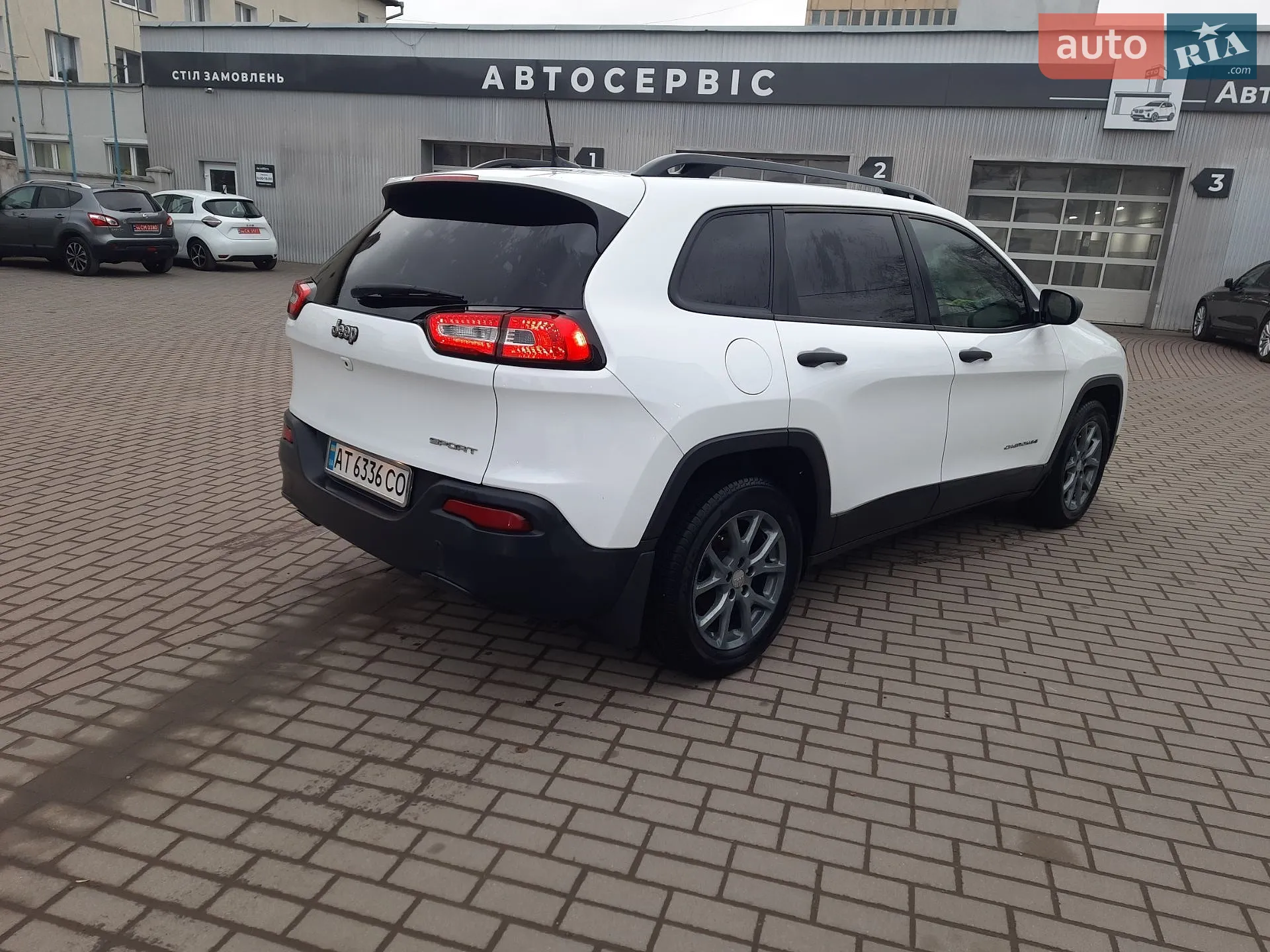 2016 Jeep Cherokee - мініатюра 9