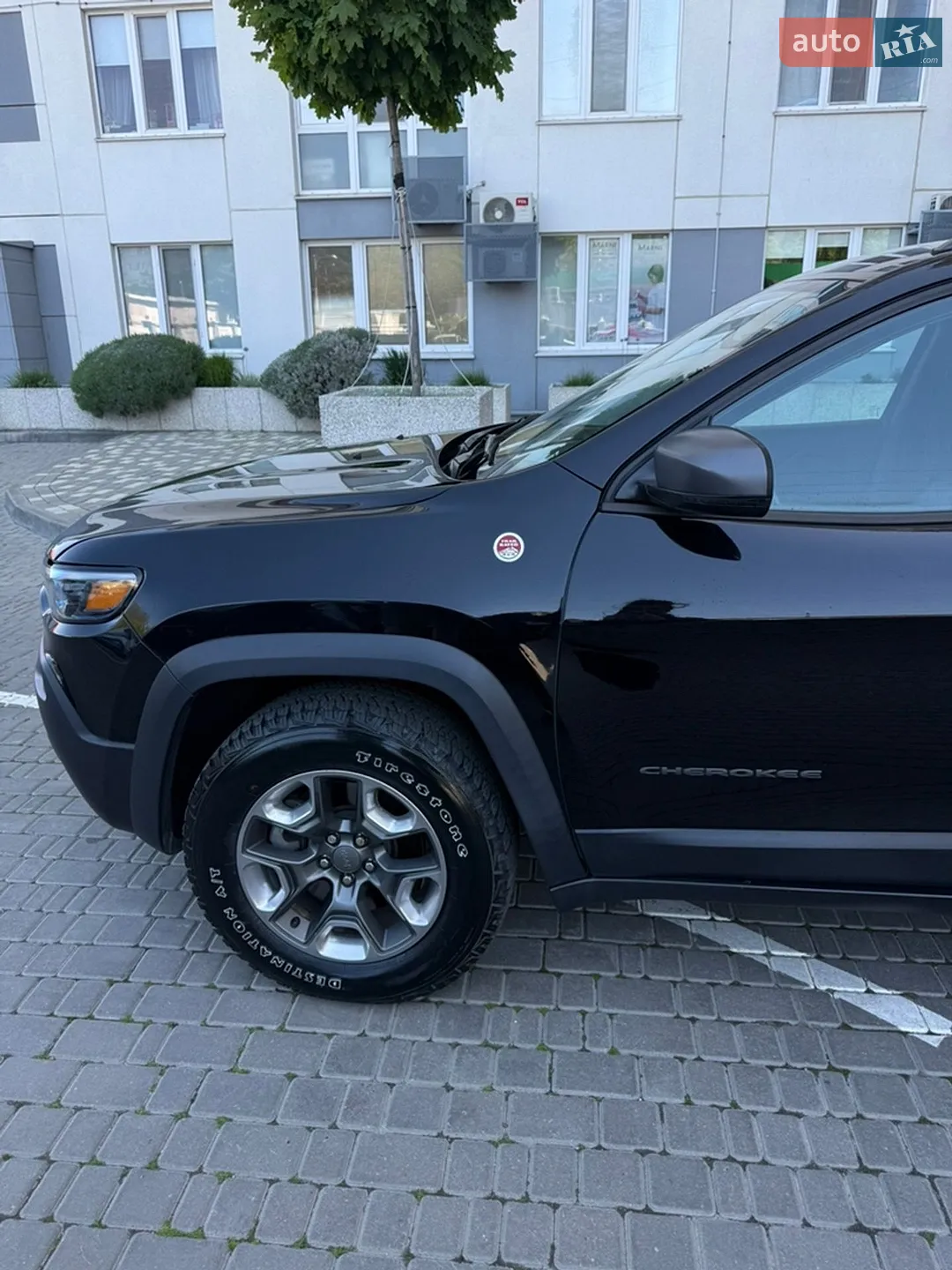 2018 Jeep Cherokee - мініатюра 27