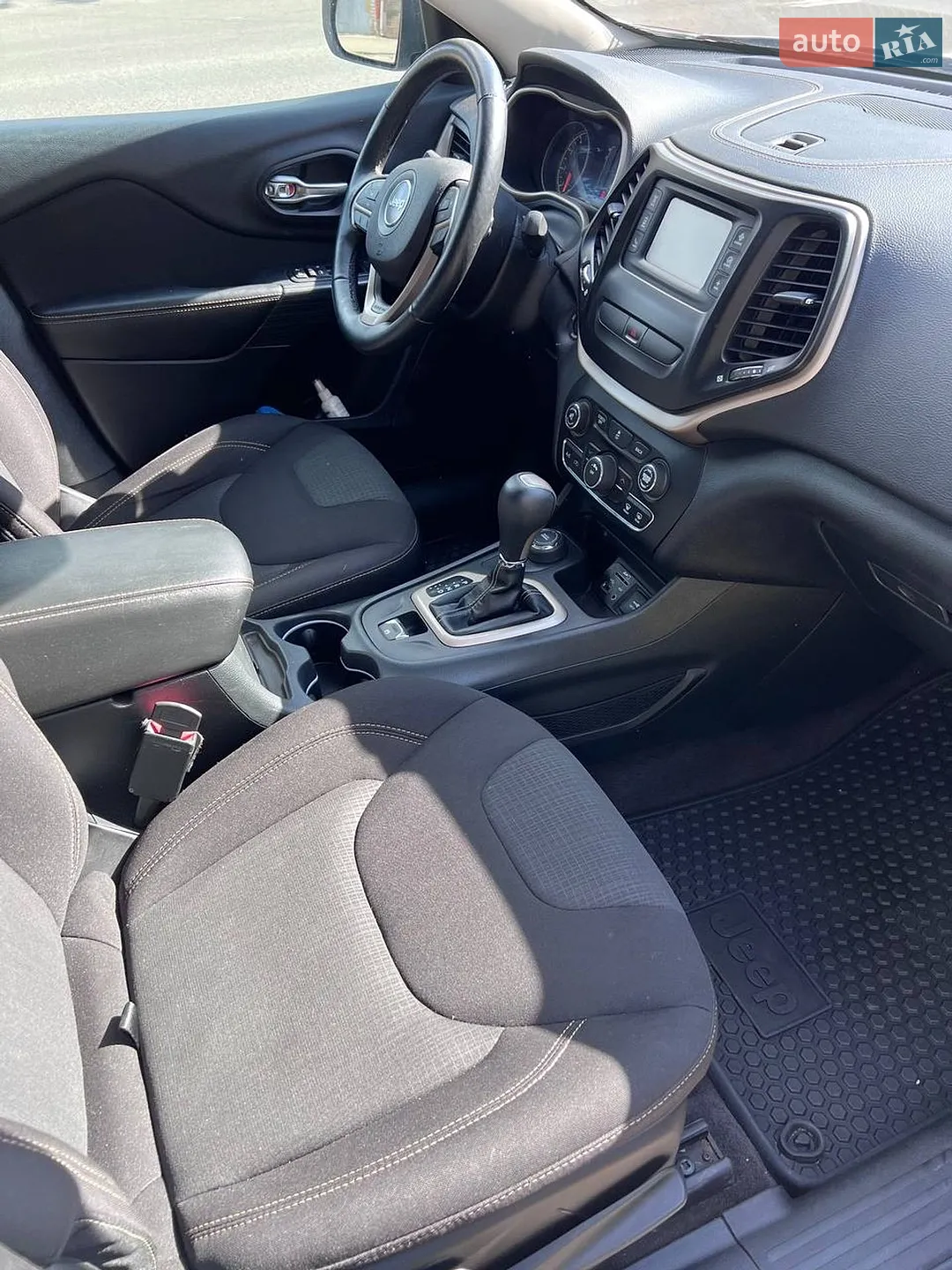 2015 Jeep Cherokee - мініатюра 11