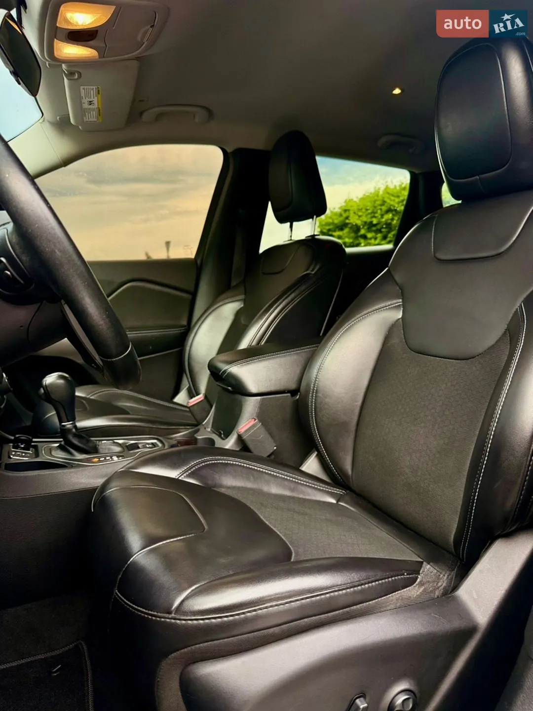 2019 Jeep Cherokee - мініатюра 9