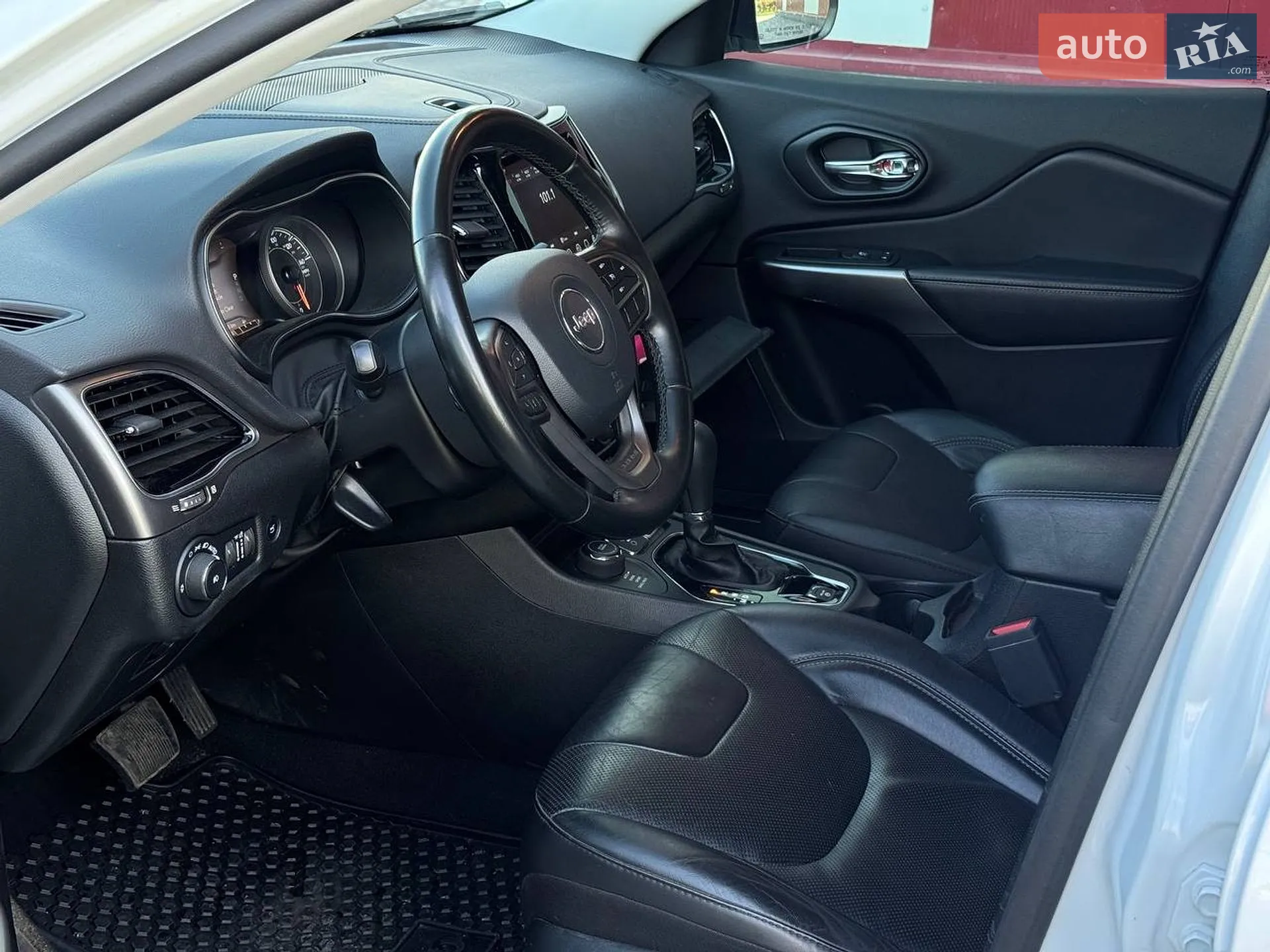2020 Jeep Cherokee - мініатюра 9