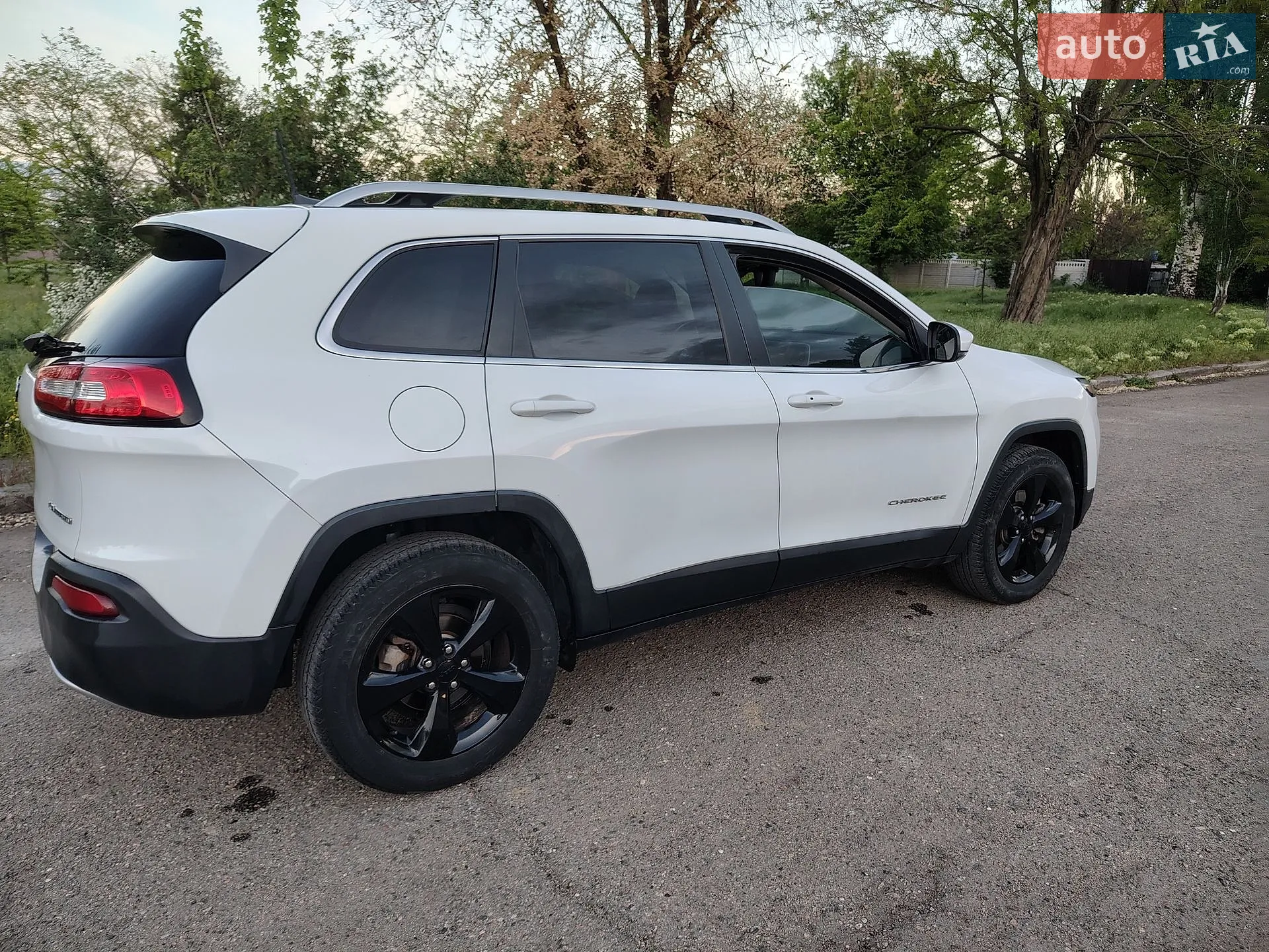 2016 Jeep Cherokee - мініатюра 14
