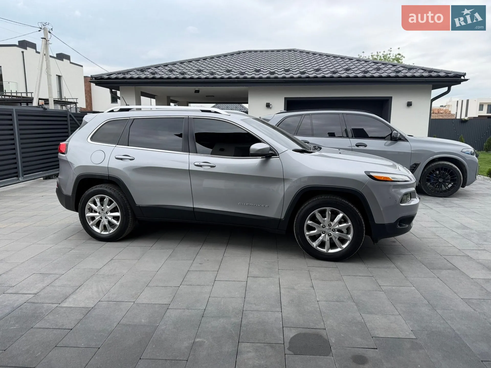 2016 Jeep Cherokee - мініатюра 6