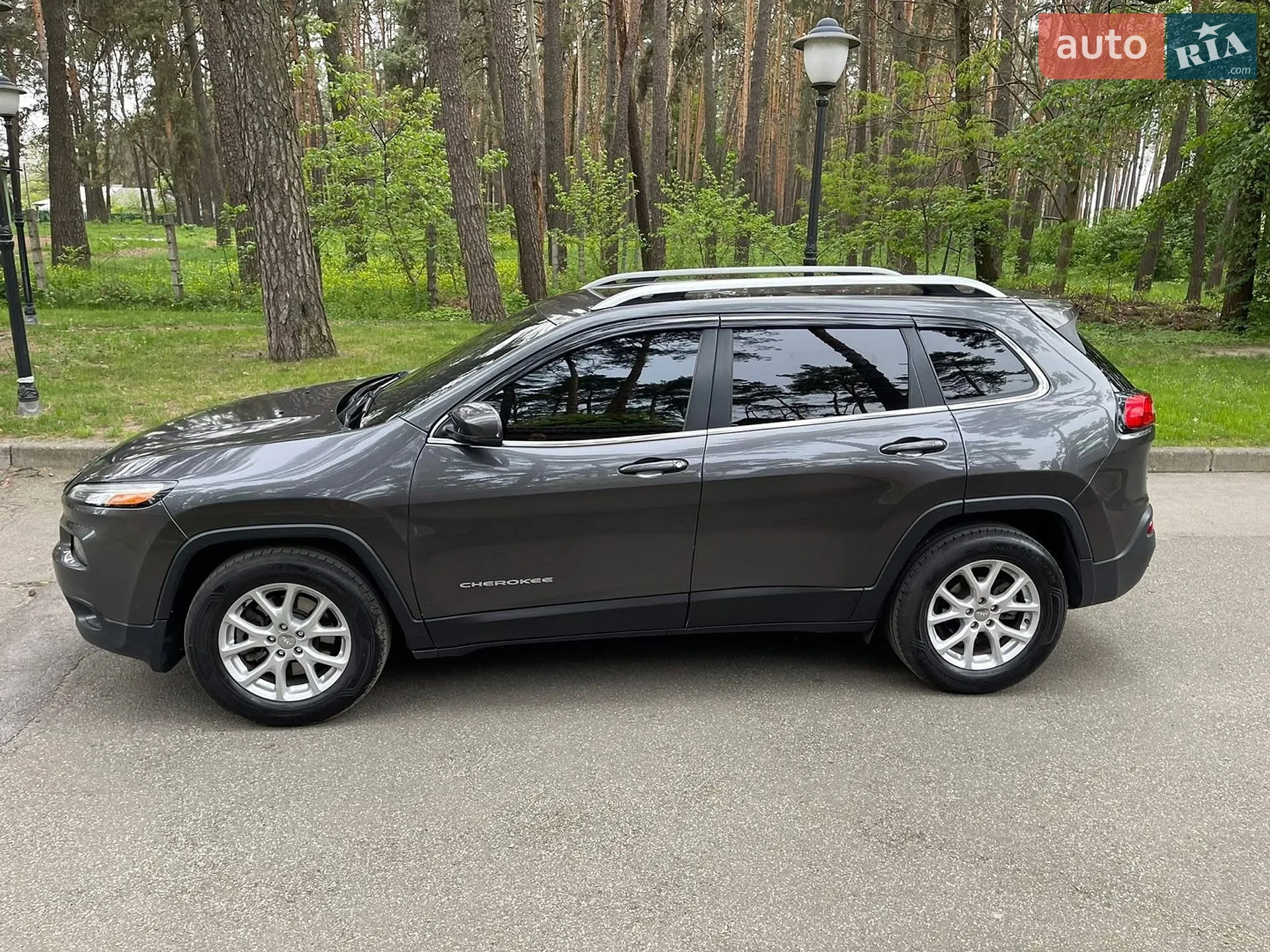 2016 Jeep Cherokee - мініатюра 7