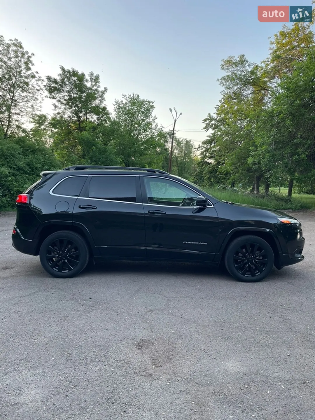 2016 Jeep Cherokee - мініатюра 3