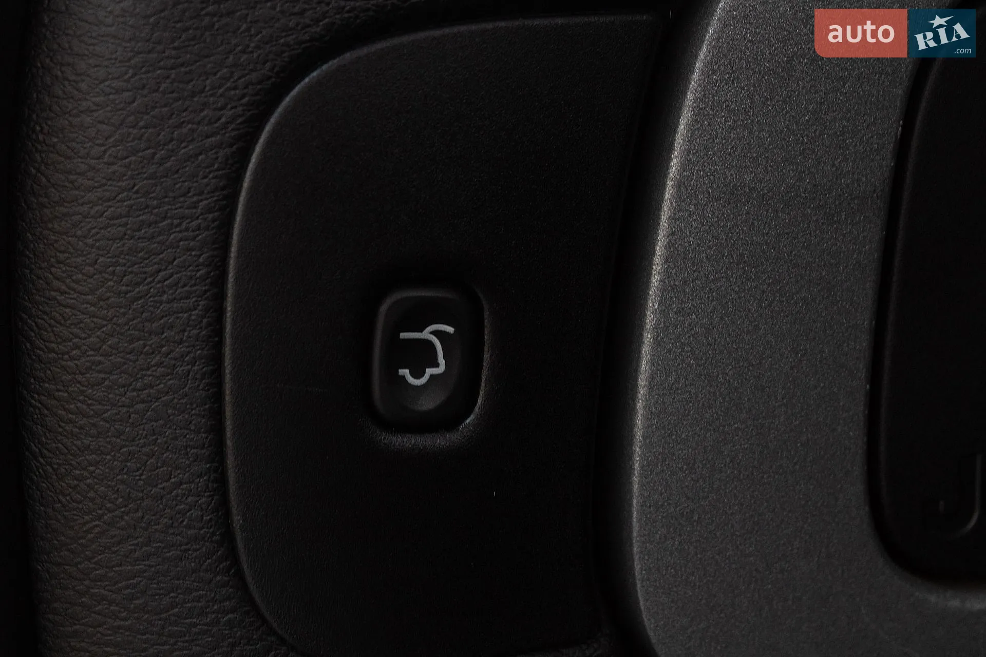 2014 Jeep Cherokee - мініатюра 31