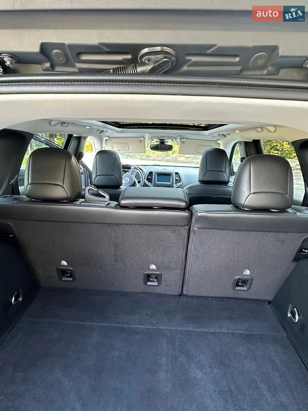 2019 Jeep Cherokee - мініатюра 18