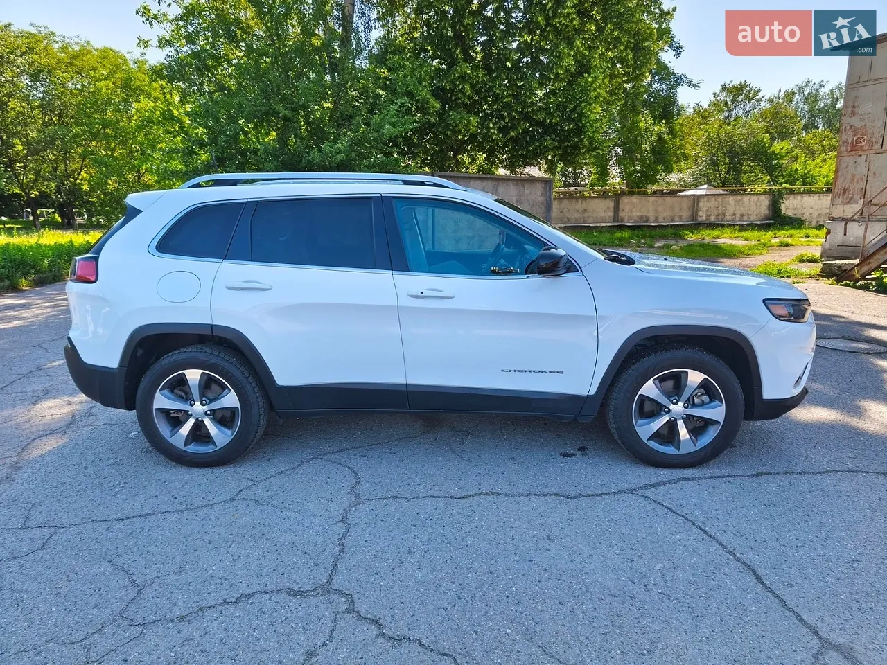 2018 Jeep Cherokee - мініатюра 9