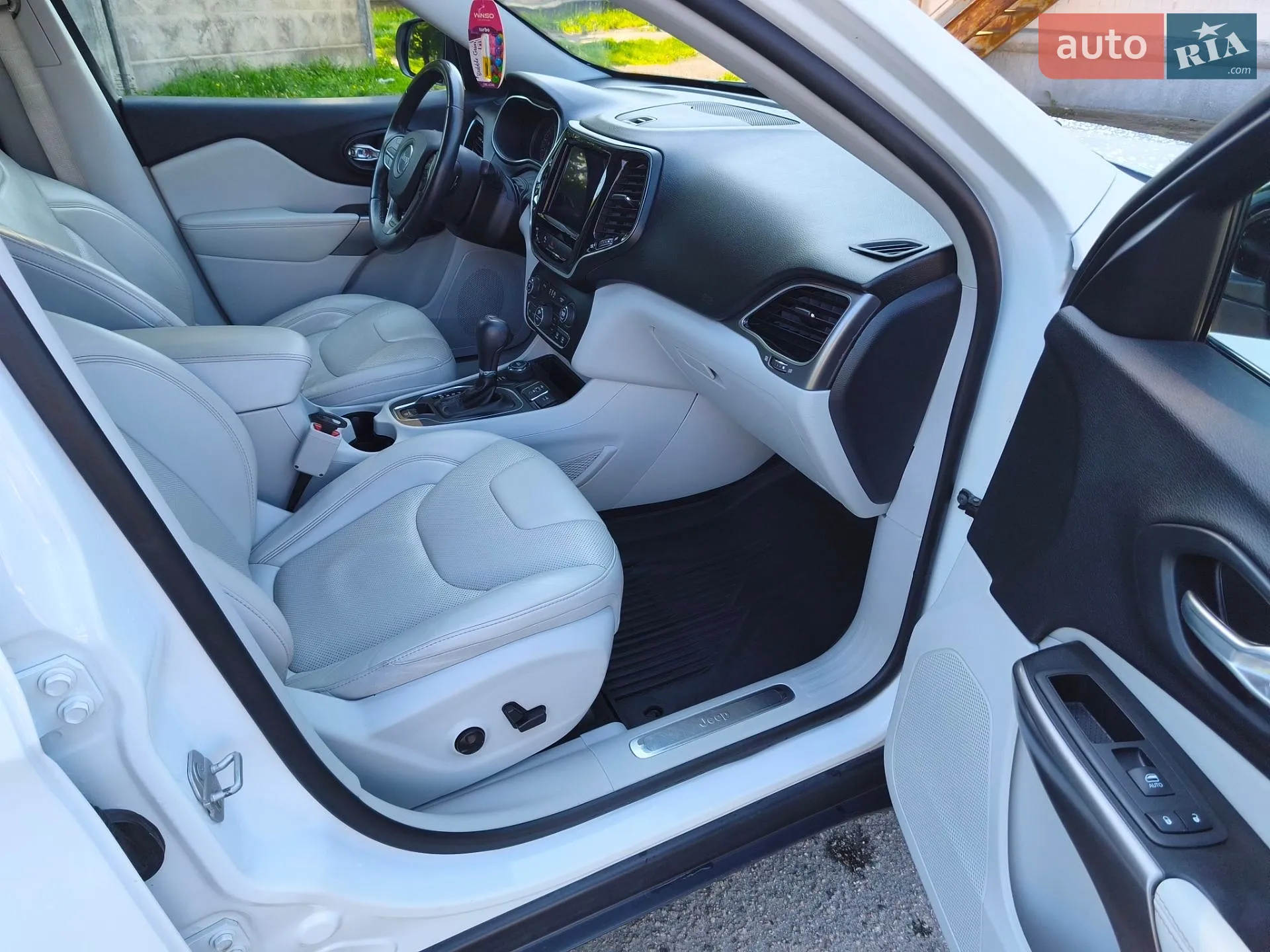 2019 Jeep Cherokee - мініатюра 33
