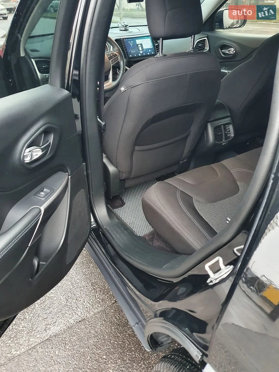 2018 Jeep Cherokee - мініатюра 6