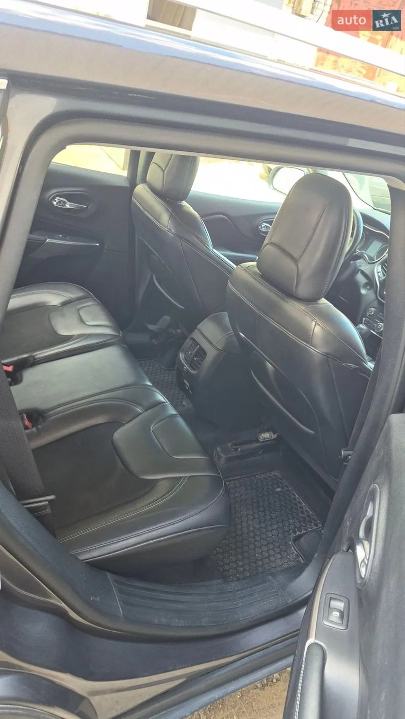 2019 Jeep Cherokee - мініатюра 8