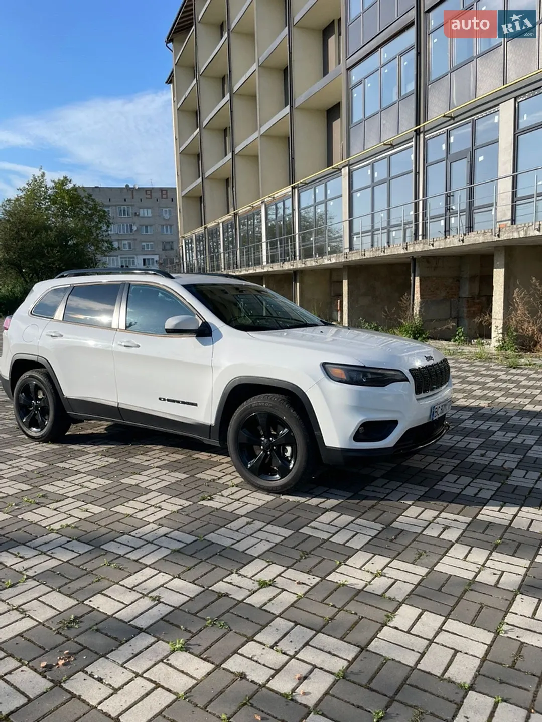 2021 Jeep Cherokee - мініатюра 4