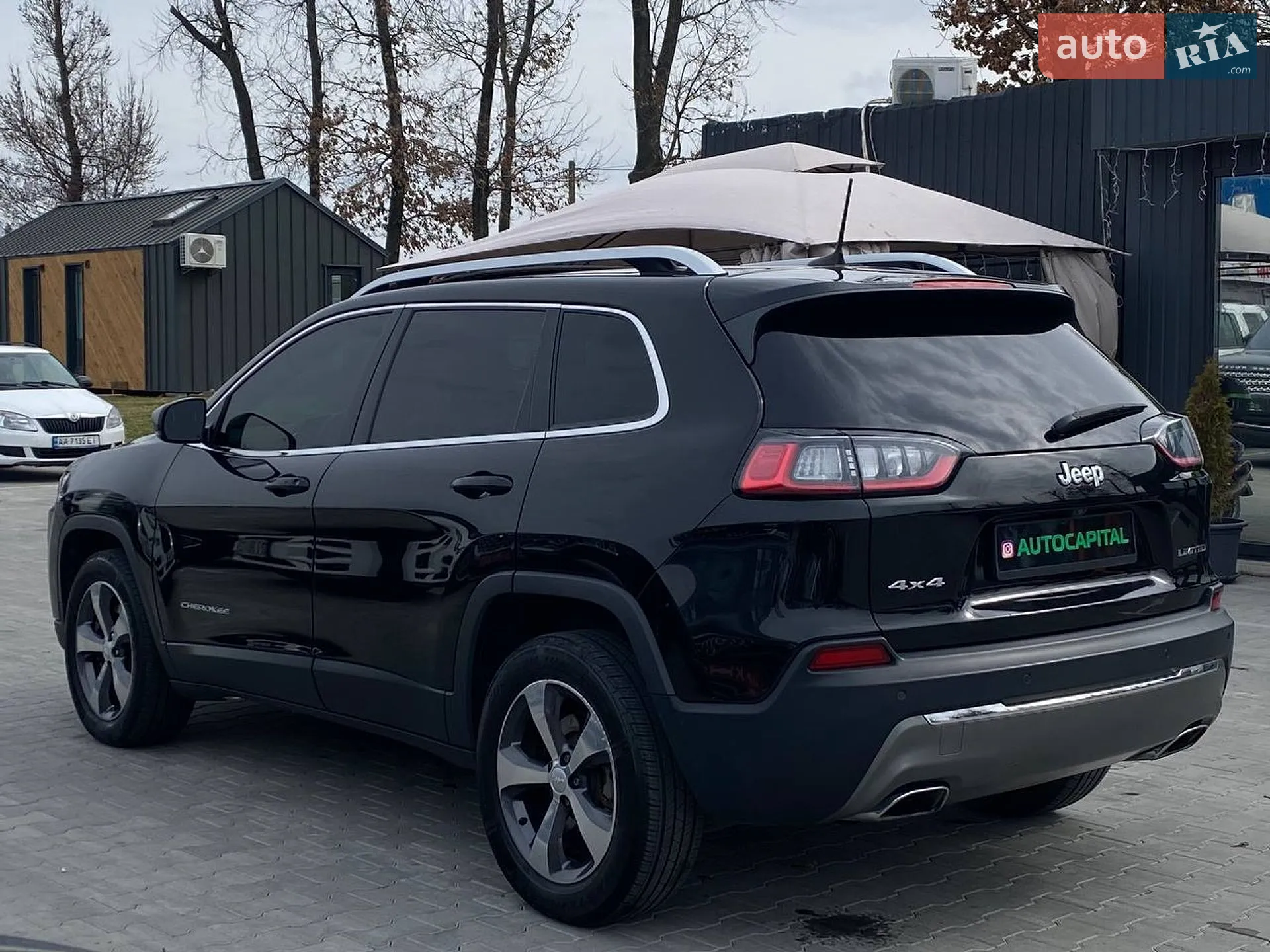2018 Jeep Cherokee - мініатюра 17