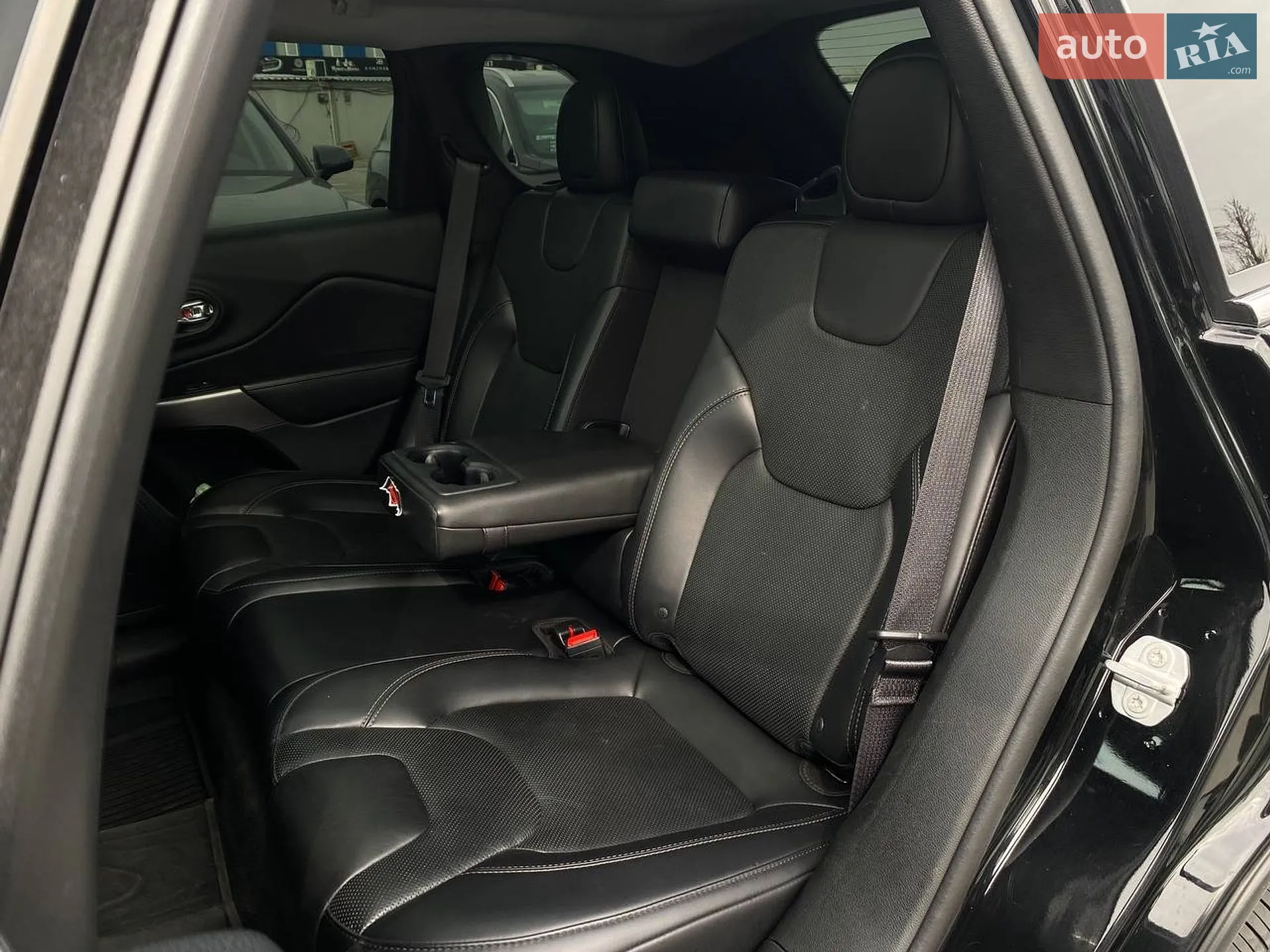 2018 Jeep Cherokee - мініатюра 39